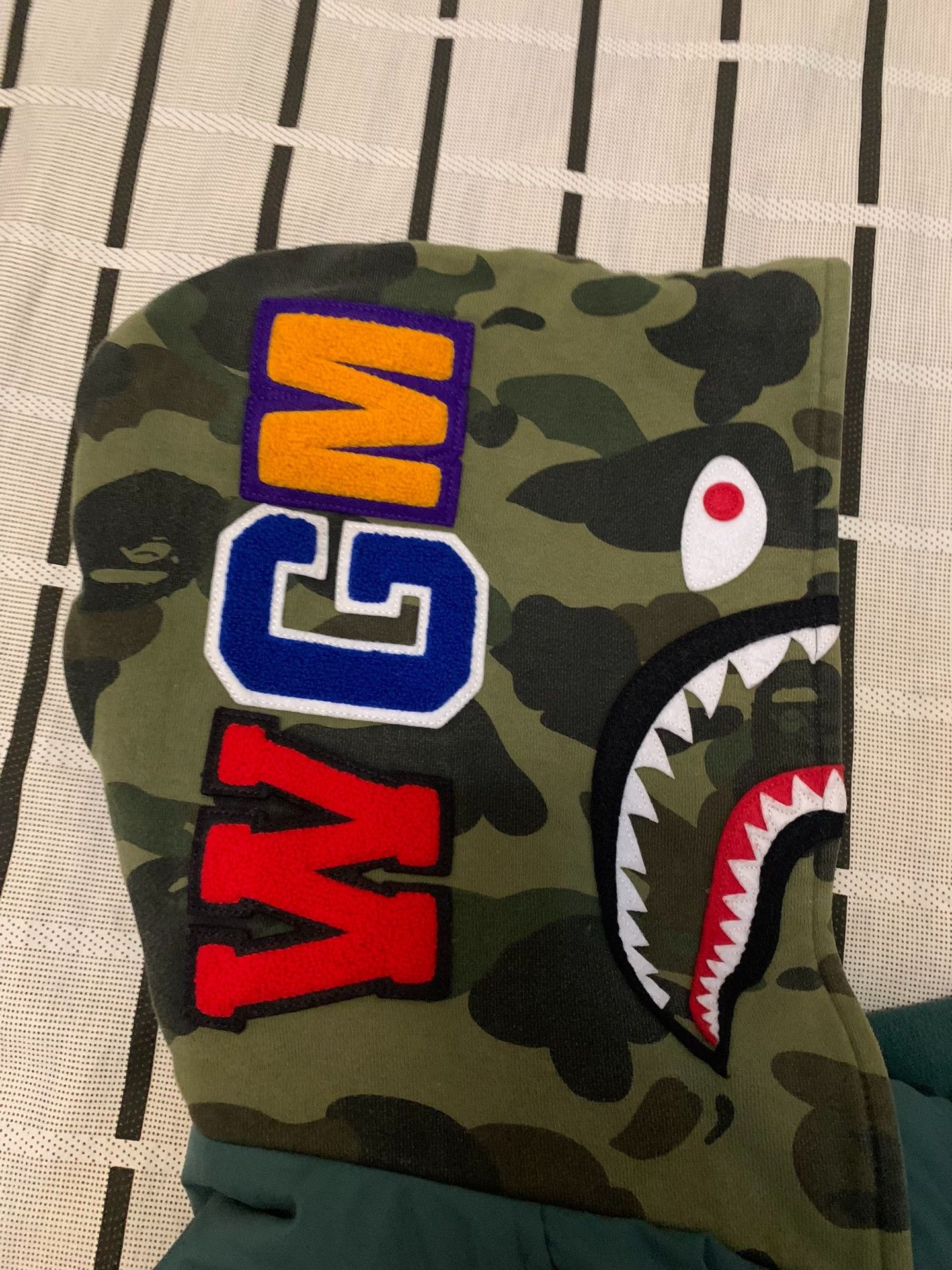 Bape Bape Shark Camo Green Heavy Coat M Men Size US M / EU 48-50 / 2 - 2 Thumbnail
