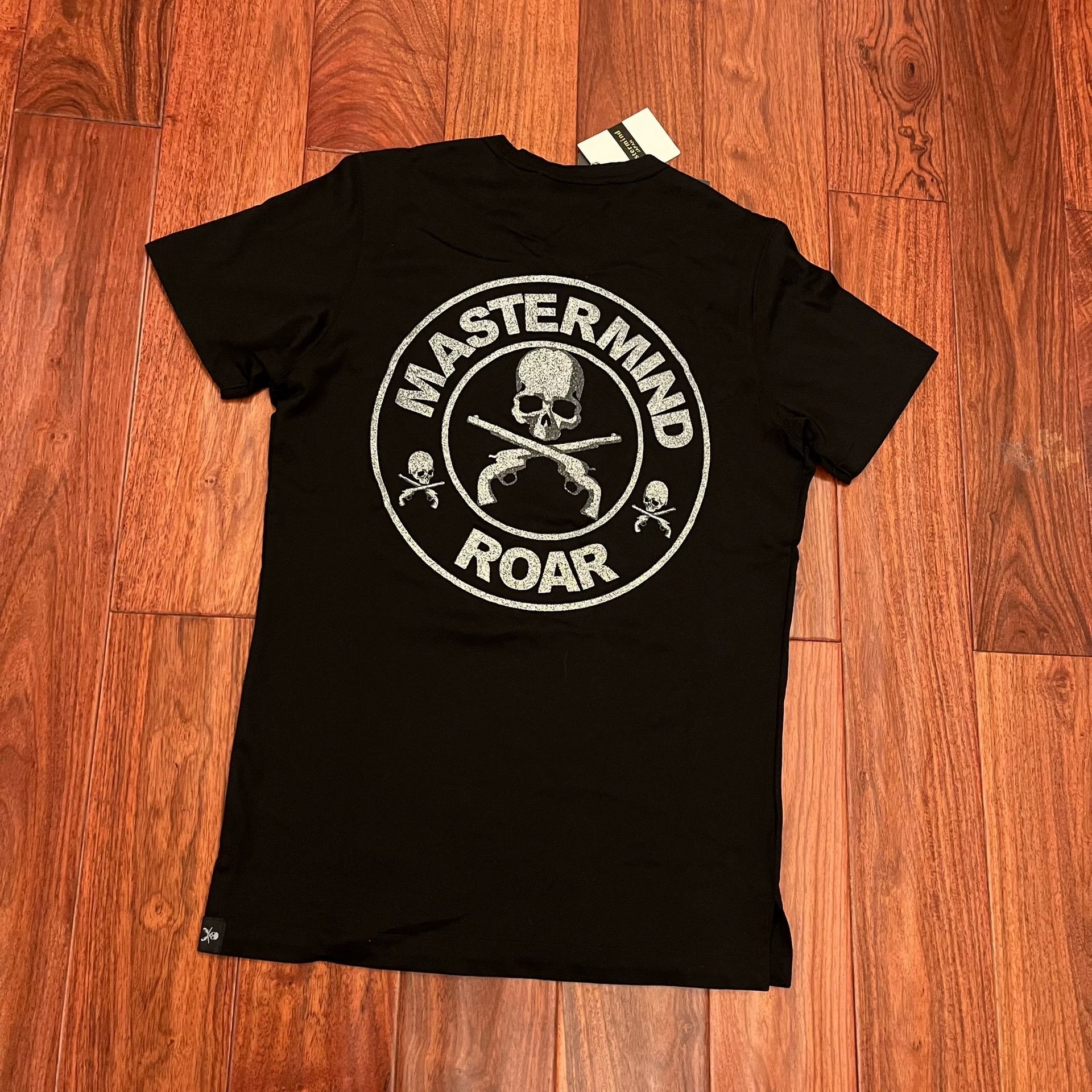 Mastermind Japan Mastermind Japan x Roar Graphic Tee Size US S / EU 44-46 / 1 - 2 Thumbnail