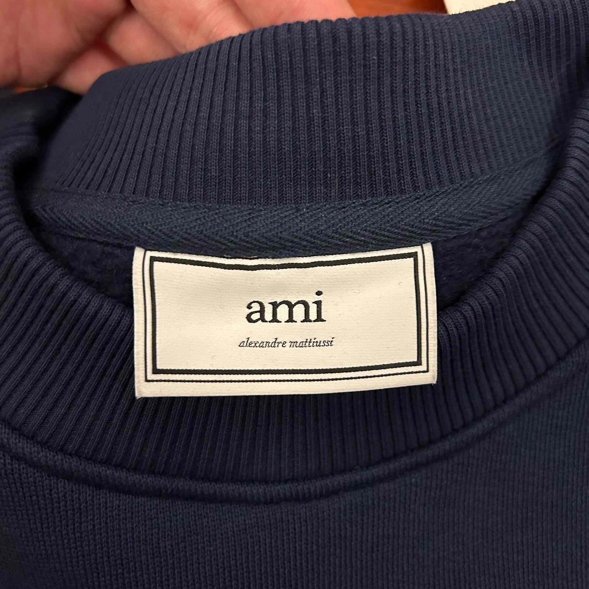 AMI Ami Paris Heart Embroidery Crewneck Sweatshirt Size S / US 4 / IT 40 - 4 Thumbnail