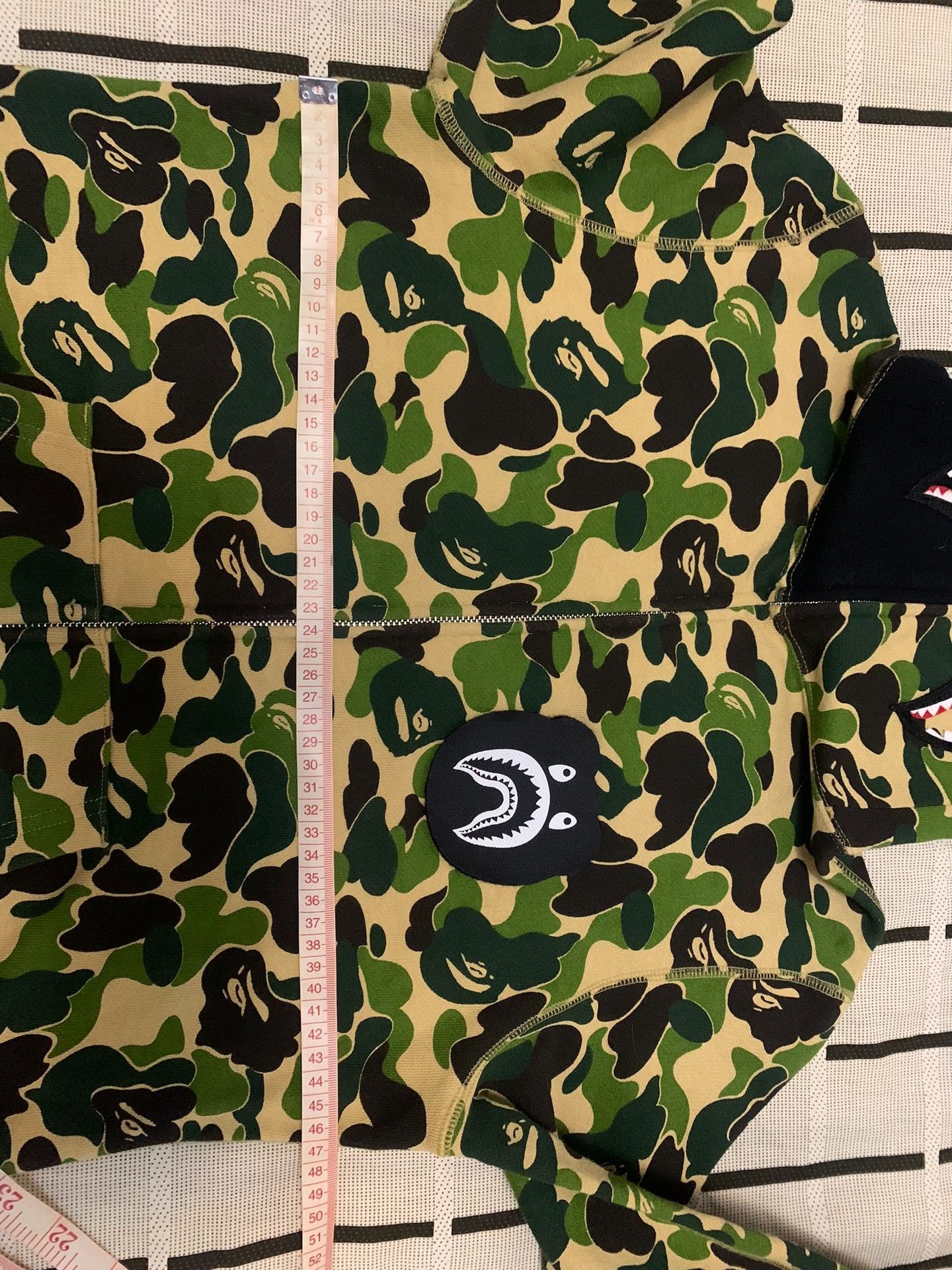 Bape Bape Shark Camo Green Light Jacket S Men Size US S / EU 44-46 / 1 - 8 Thumbnail