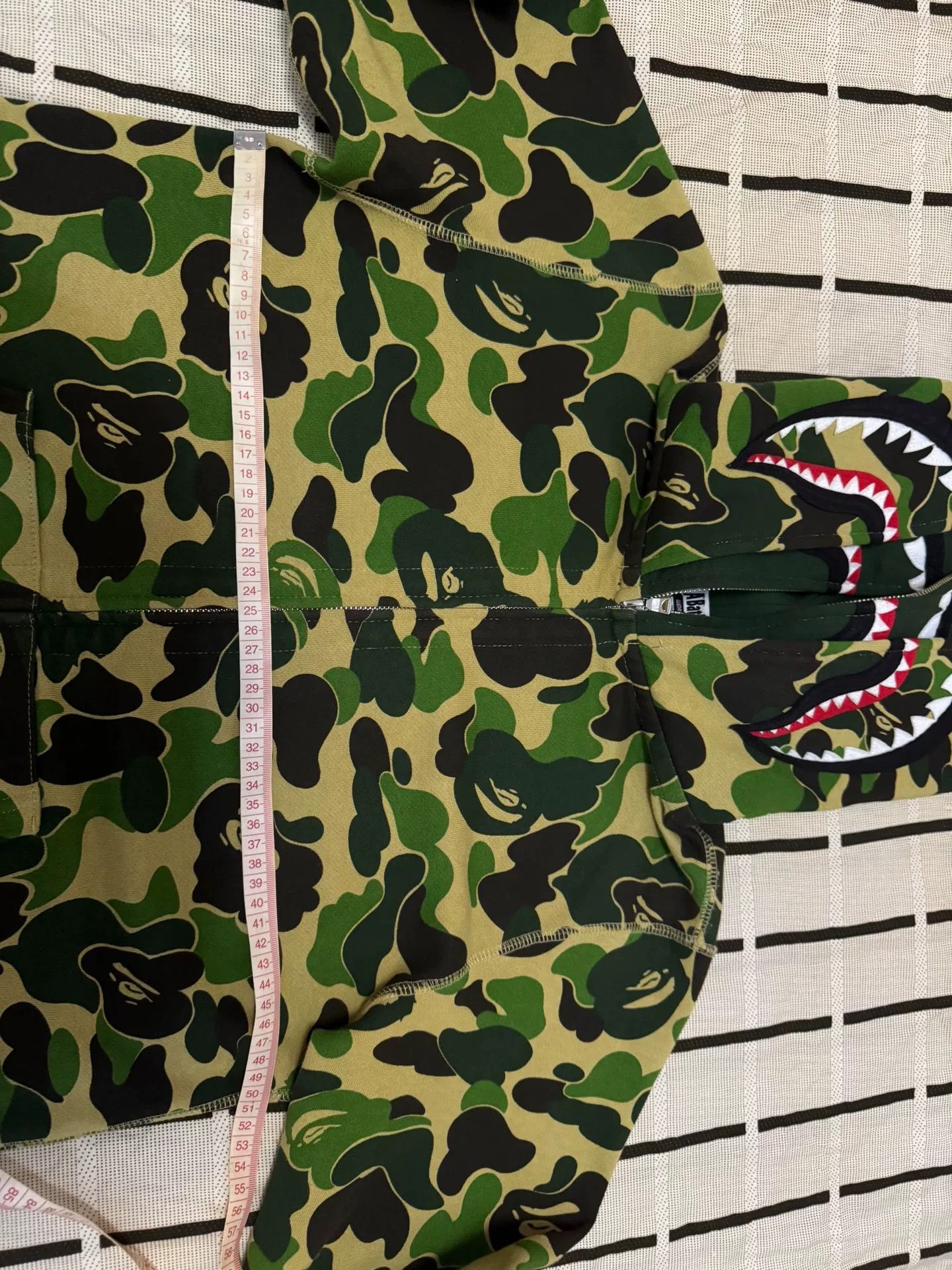 Bape Bape Shark Camo Green Light Jacket M Men Size US M / EU 48-50 / 2 - 8 Thumbnail