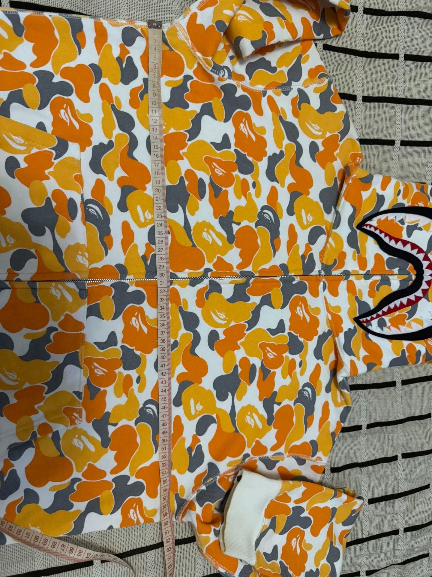 Bape Bape Limited Shark Yellow Hoodie L Men Size US L / EU 52-54 / 3 - 8 Thumbnail