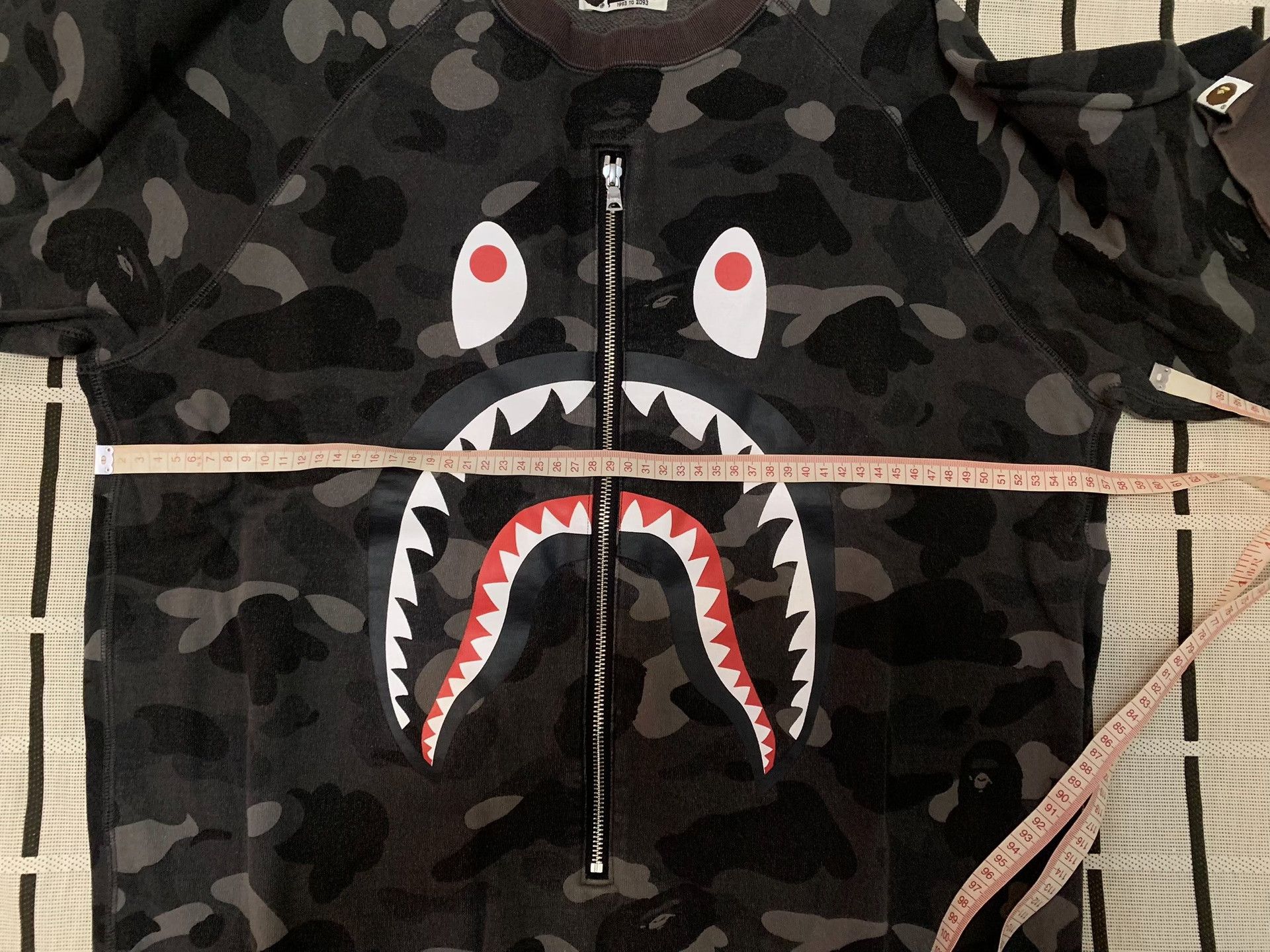 Bape Bape Shark Camo Gray Hoodie XL Men Size US XL / EU 56 / 4 - 9 Thumbnail