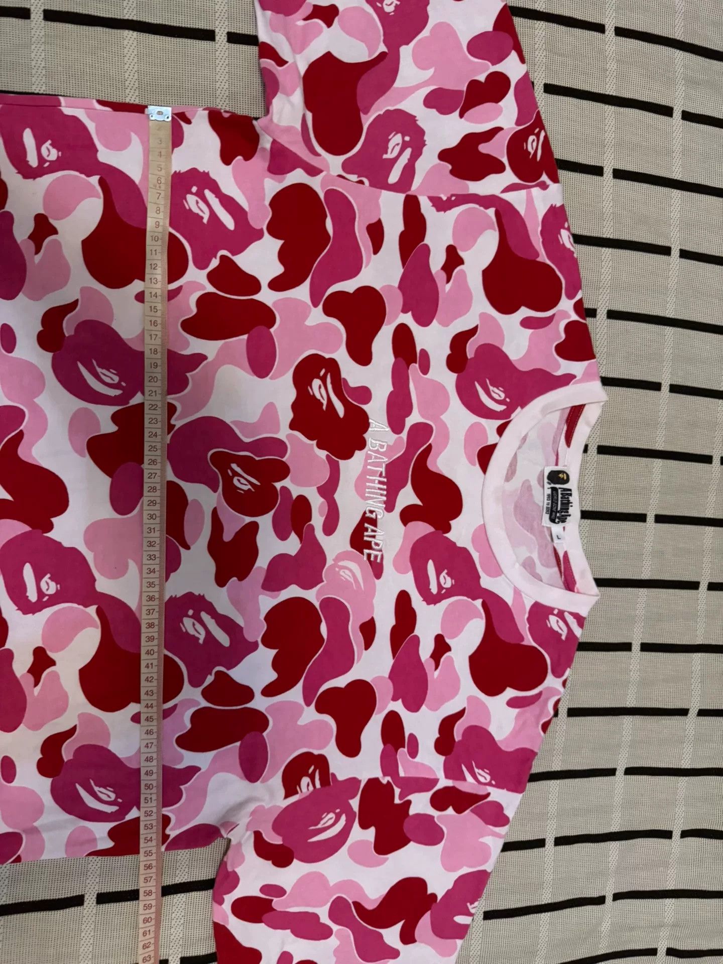 Bape Bape Camo Pink T-Shirt L Men Size US L / EU 52-54 / 3 - 8 Thumbnail