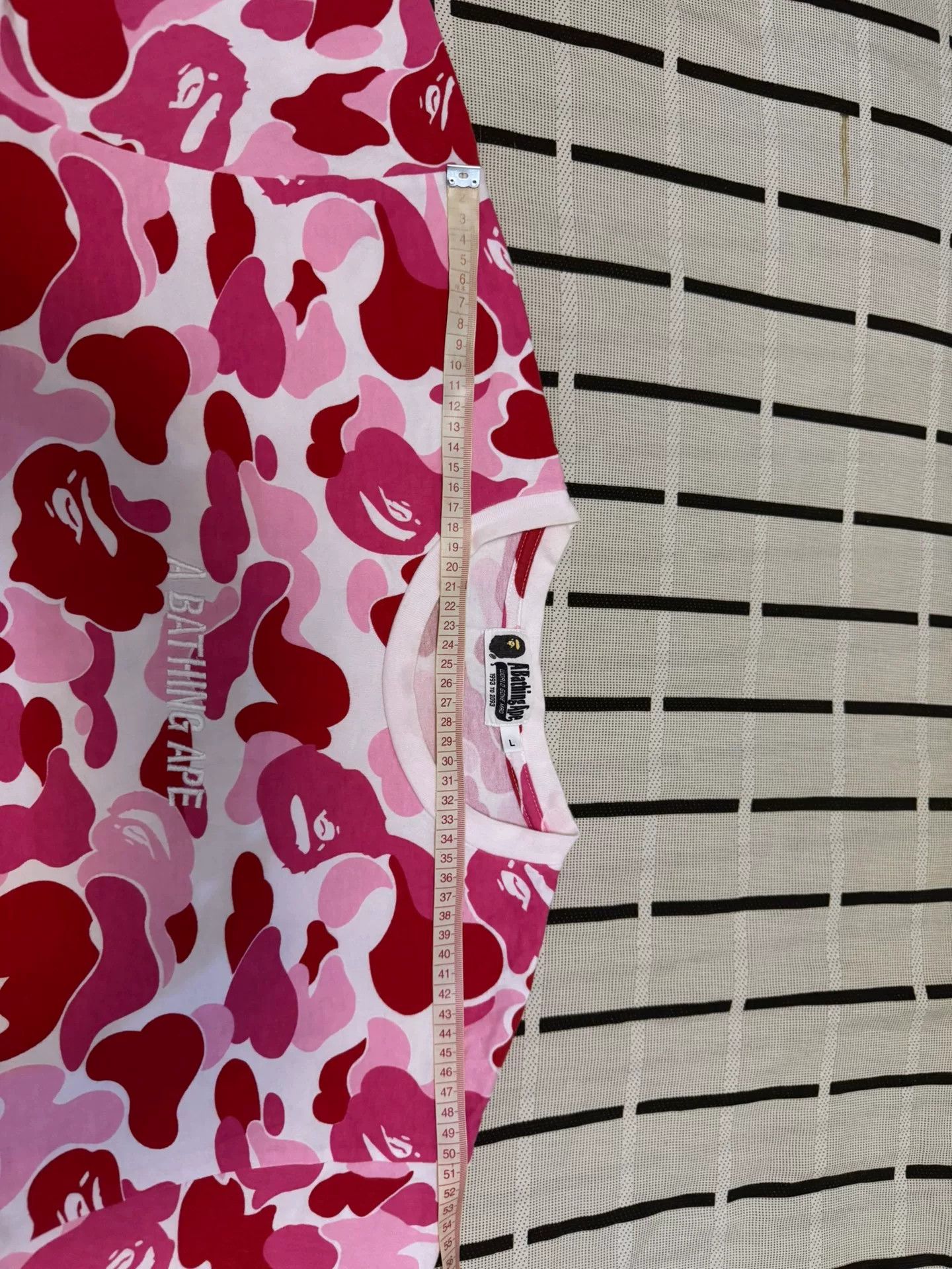 Bape Bape Camo Pink T-Shirt L Men Size US L / EU 52-54 / 3 - 9 Thumbnail