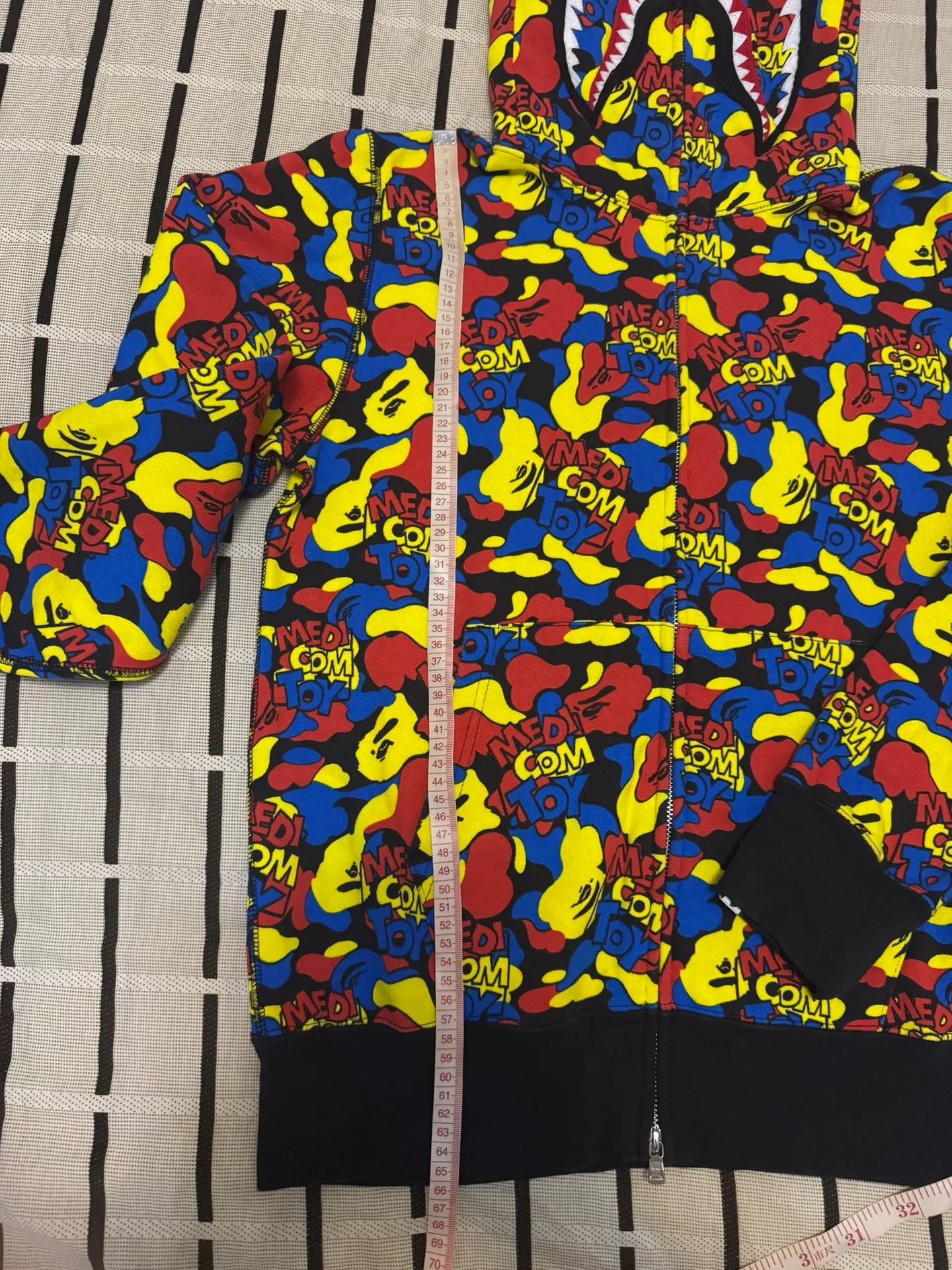 Bape Bape Shark Camo Light Jacket M Men Size US M / EU 48-50 / 2 - 7 Thumbnail