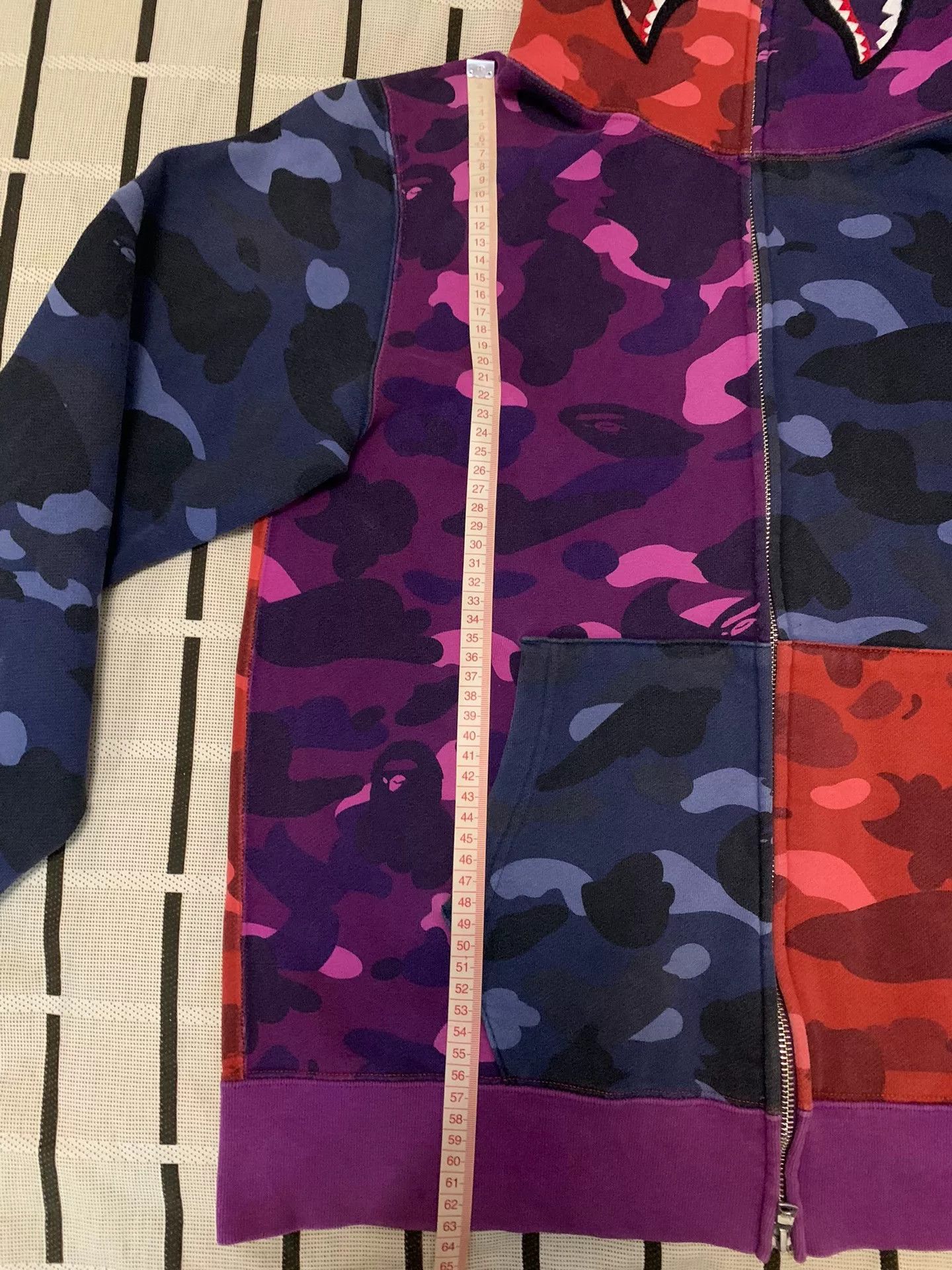 Bape Bape Shark Camo Multi Light Jacket L Men Size US L / EU 52-54 / 3 - 7 Thumbnail