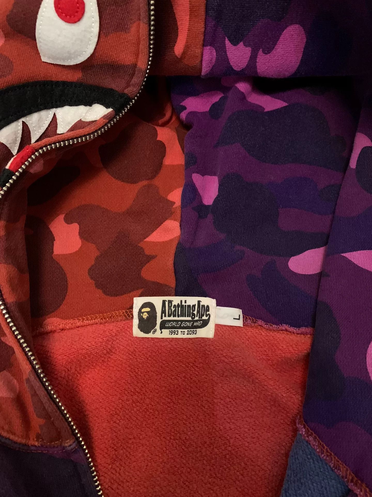 Bape Bape Shark Camo Multi Light Jacket L Men Size US L / EU 52-54 / 3 - 3 Thumbnail