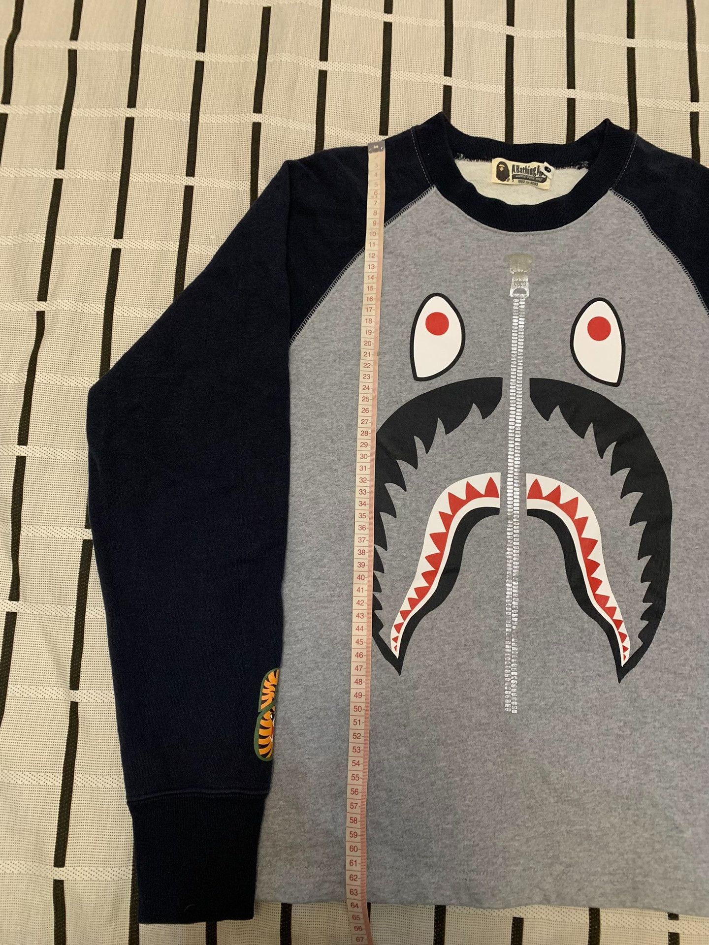 Bape Bape Shark Gray Hoodie S Men Size US S / EU 44-46 / 1 - 6 Thumbnail