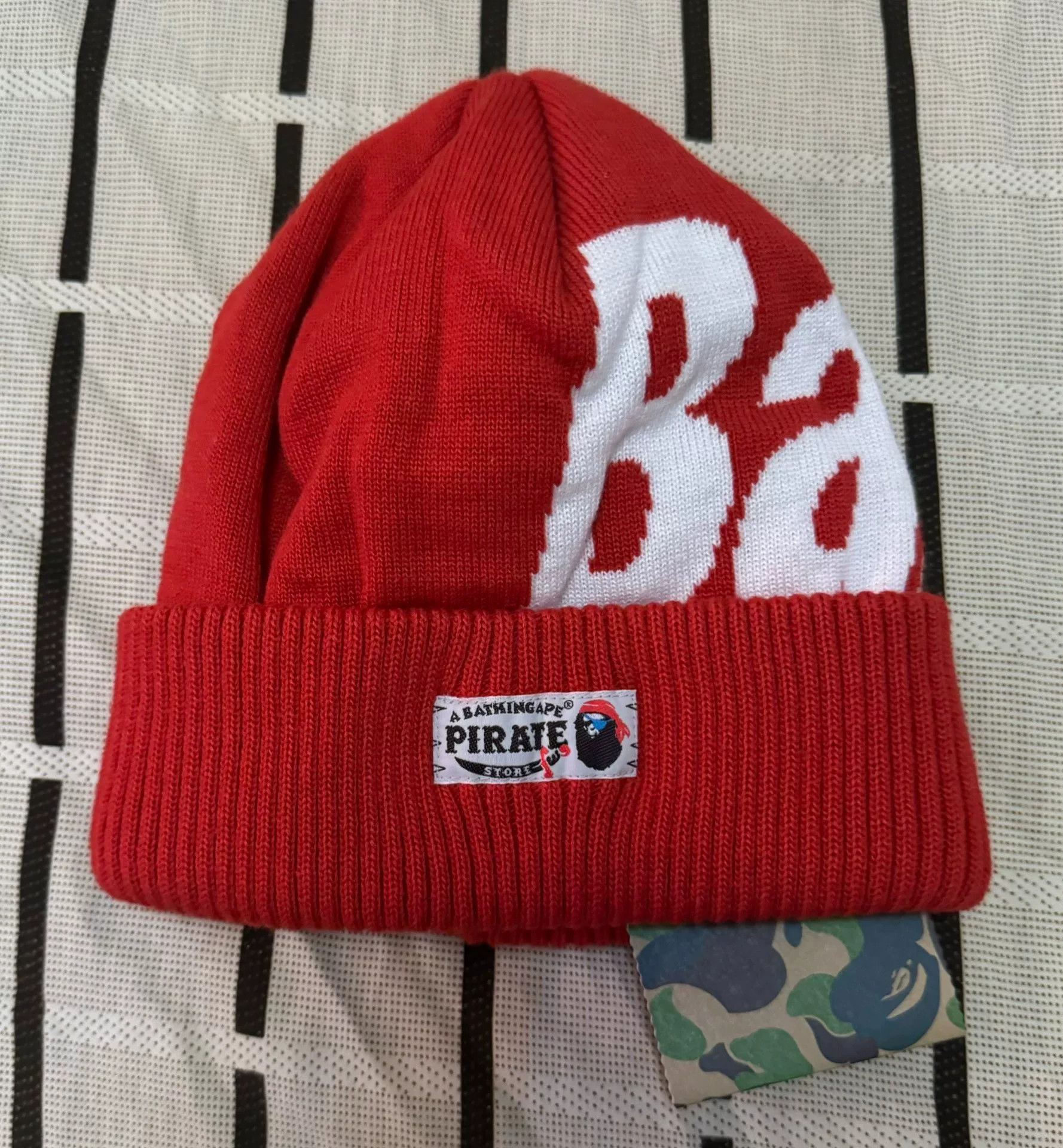 Bape Bape White Hat XS Men Size ONE SIZE - 2 Thumbnail