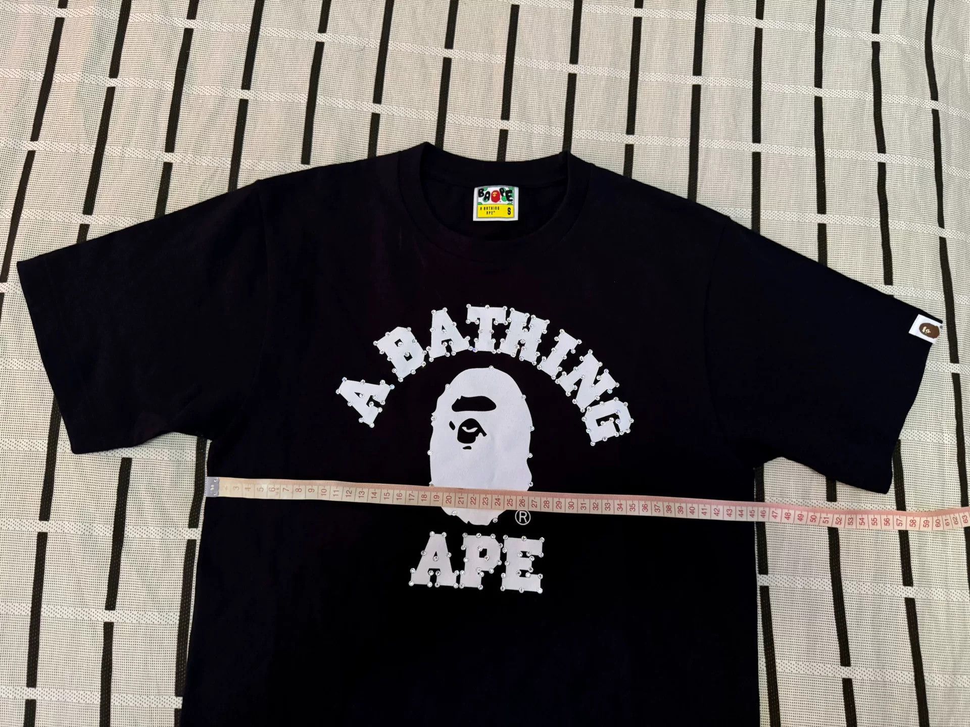 Bape Bape Ape Head T-Shirt S Men Size US S / EU 44-46 / 1 - 8 Thumbnail