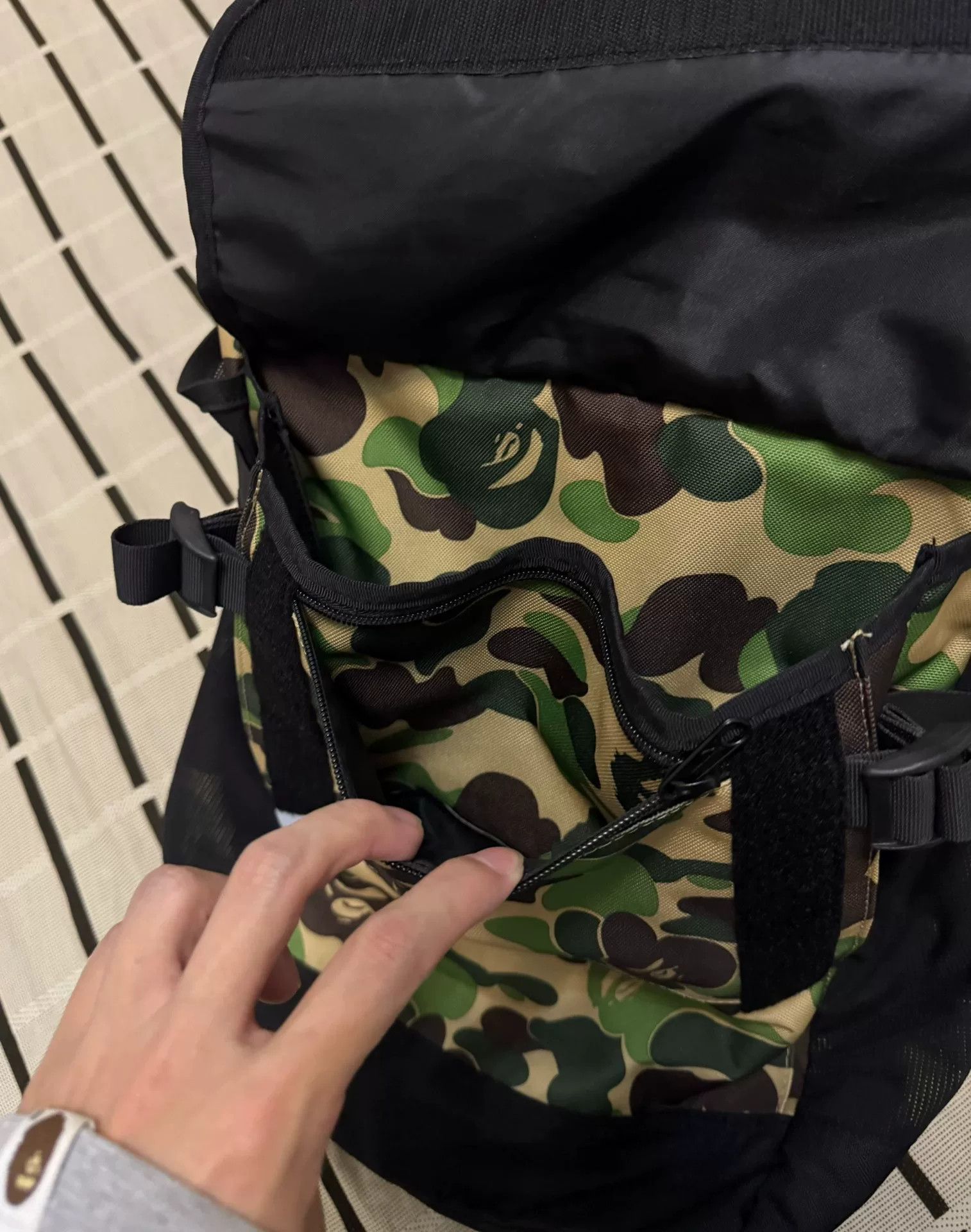 Bape Bape Camo Rare Green Backpack M Women Size ONE SIZE - 6 Thumbnail