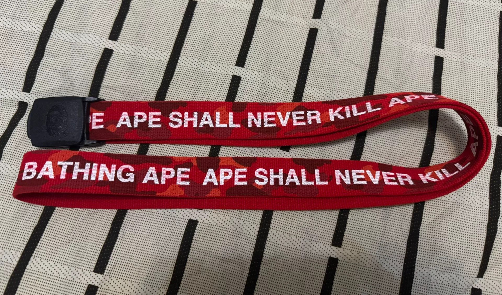 Bape Bape Camo Ape Head Red Belt S Men Size ONE SIZE - 2 Thumbnail