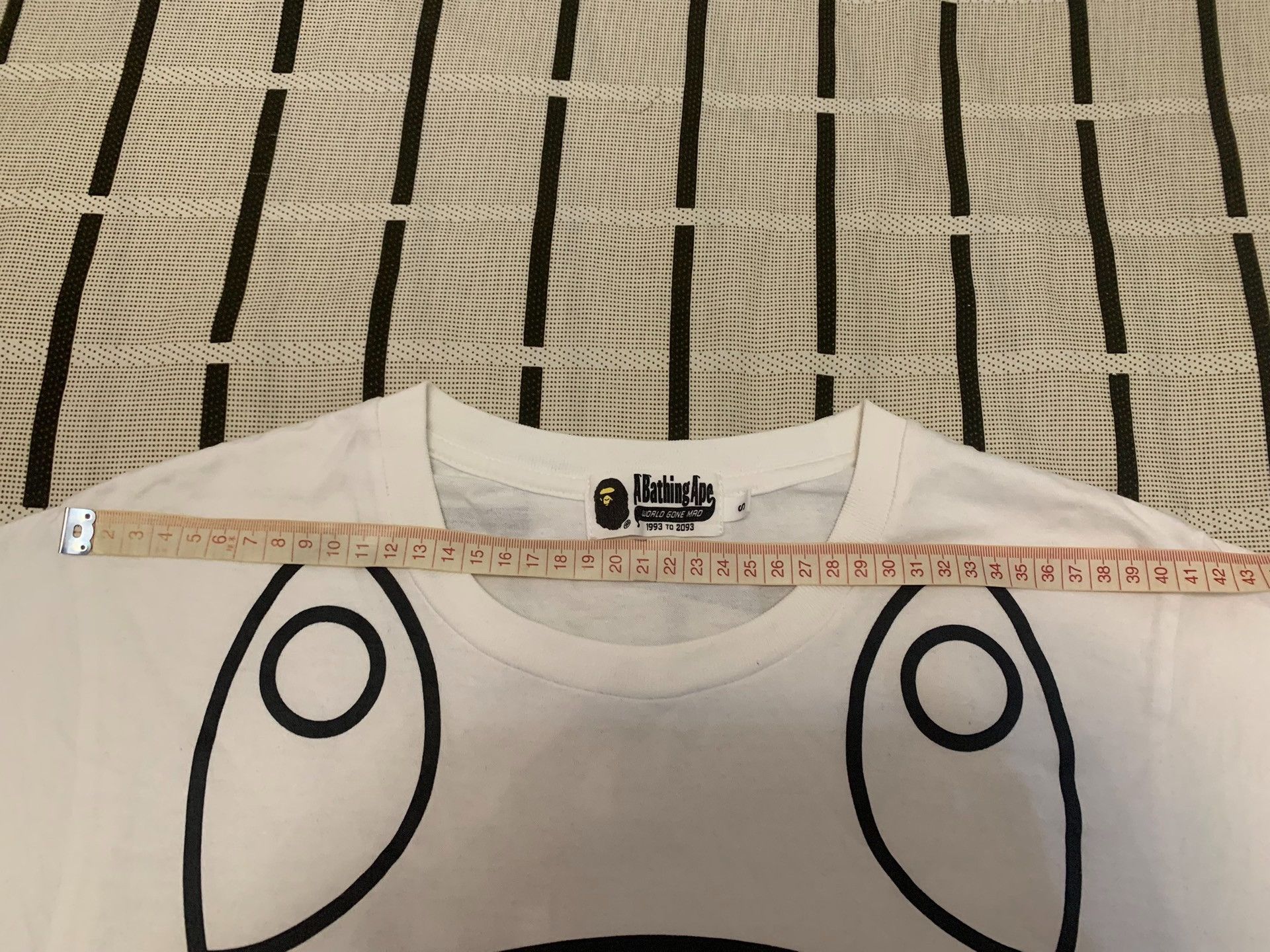Bape Bape Shark Printed T-Shirt S Men Size US S / EU 44-46 / 1 - 9 Thumbnail