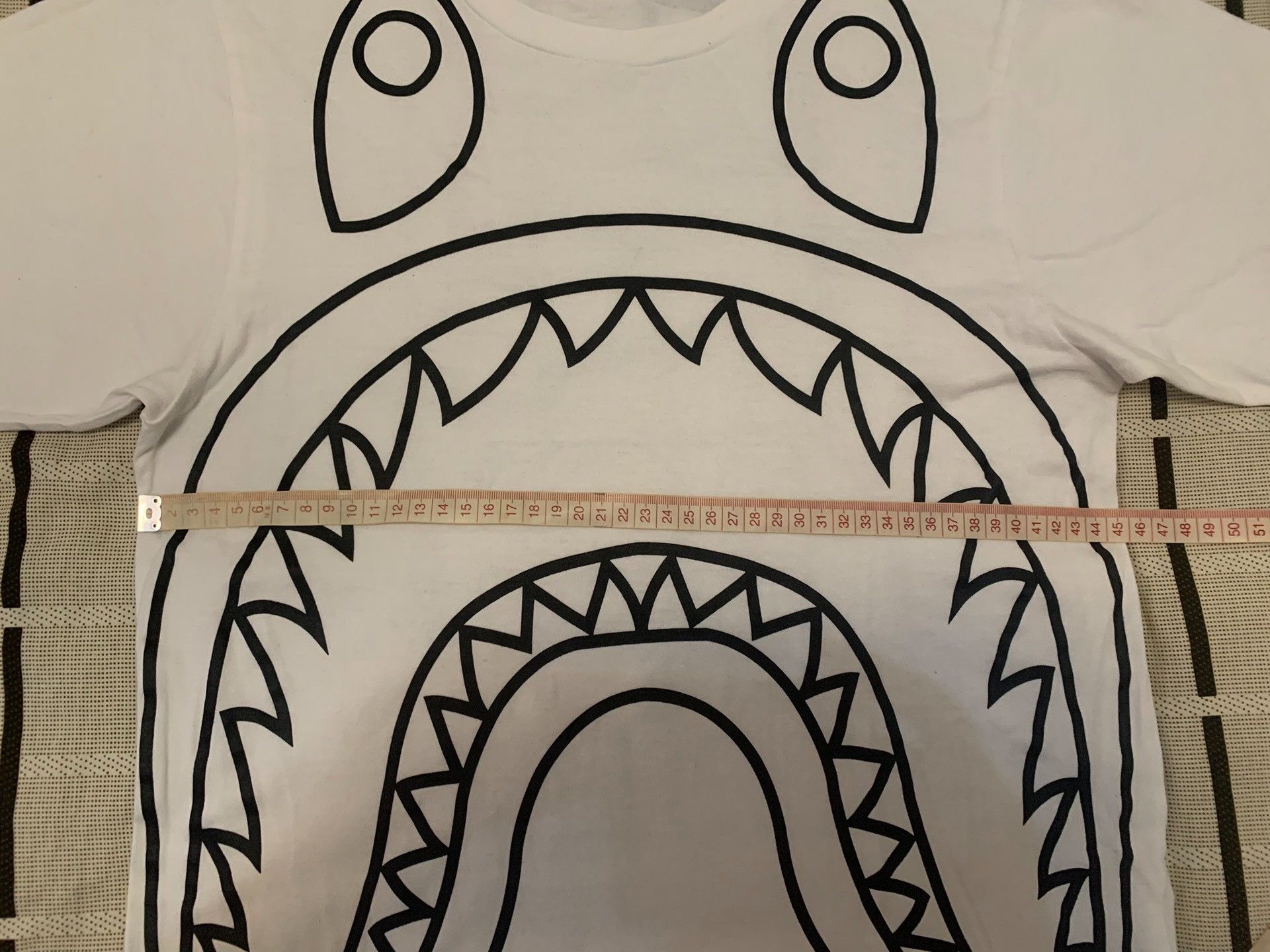 Bape Bape Shark Printed T-Shirt S Men Size US S / EU 44-46 / 1 - 8 Thumbnail
