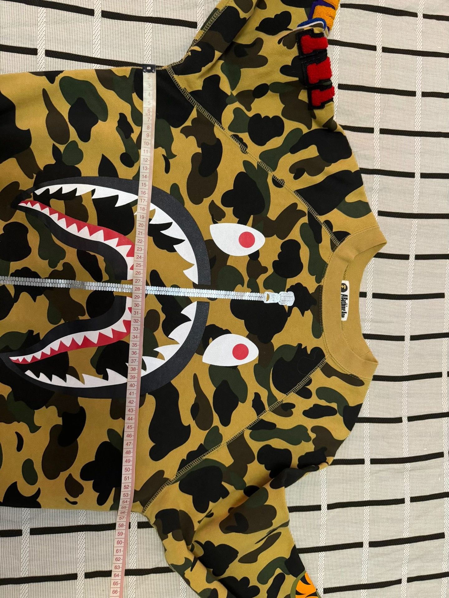 Bape Bape Shark Camo Yellow Hoodie Men Size US M / EU 48-50 / 2 - 9 Thumbnail