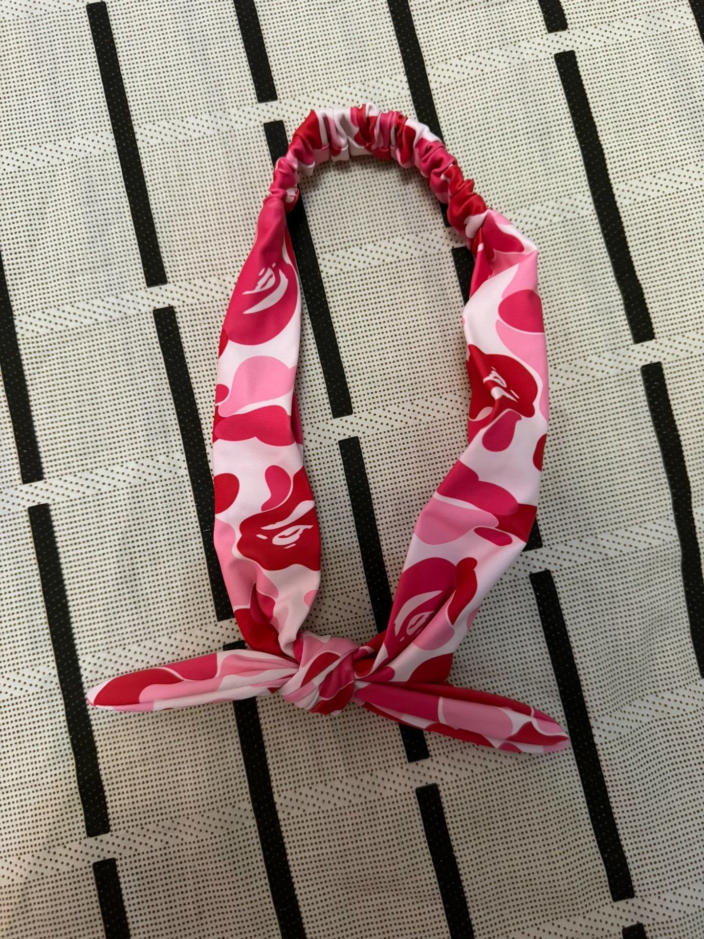 Bape Bape Camo Rare Pink Hoodie Men Size US M / EU 48-50 / 2 - 2 Thumbnail