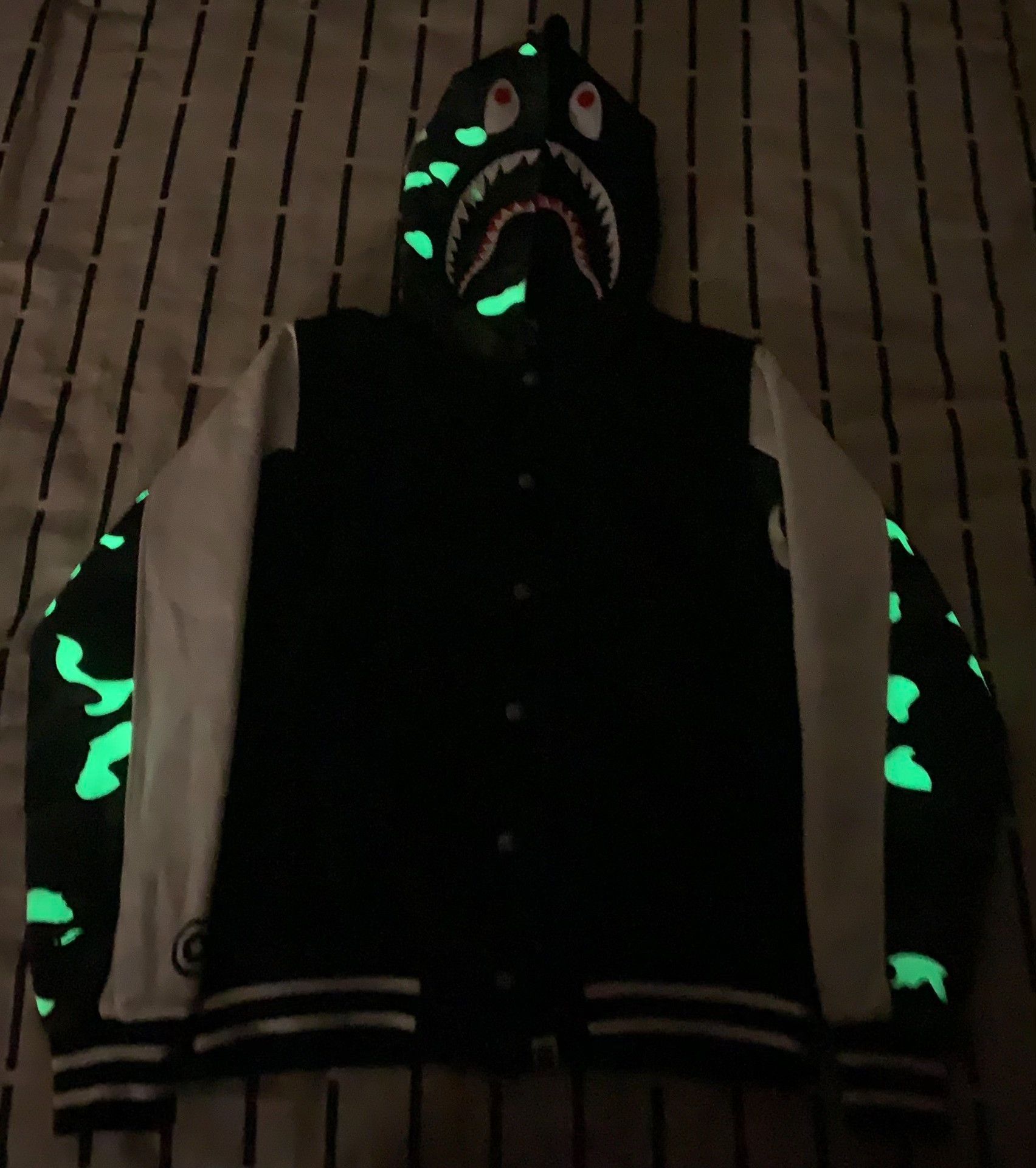 Bape Bape Shark Camo Heavy Coat M Men Size US M / EU 48-50 / 2 - 2 Thumbnail