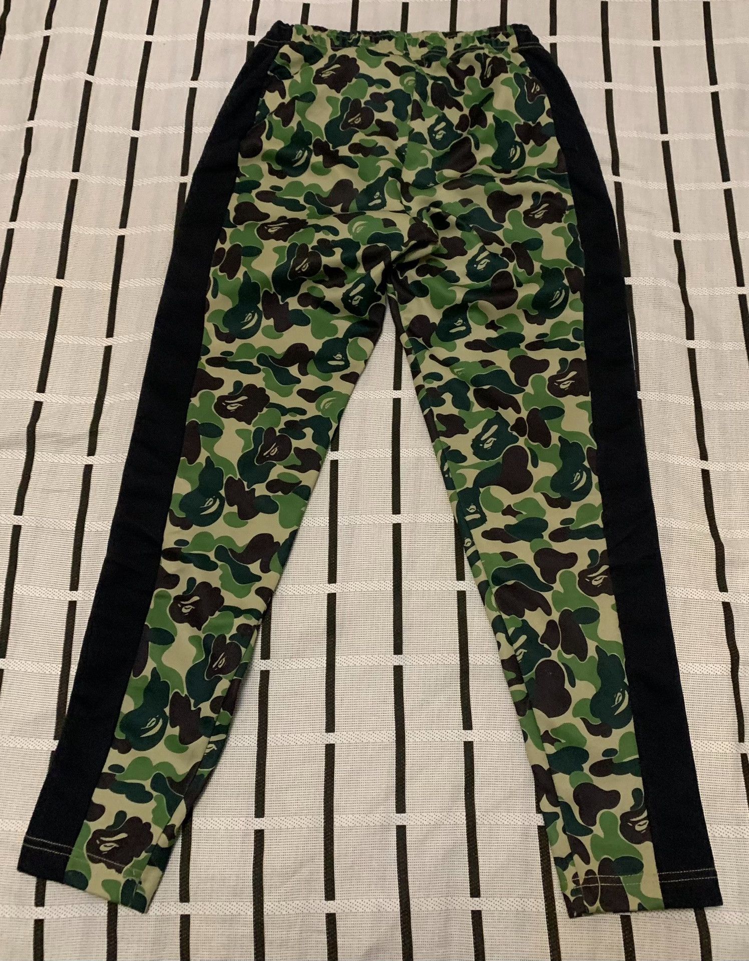 Bape Bape Casual Camo Green Casual Pants S Men Size US 30 / EU 46 - 2 Thumbnail