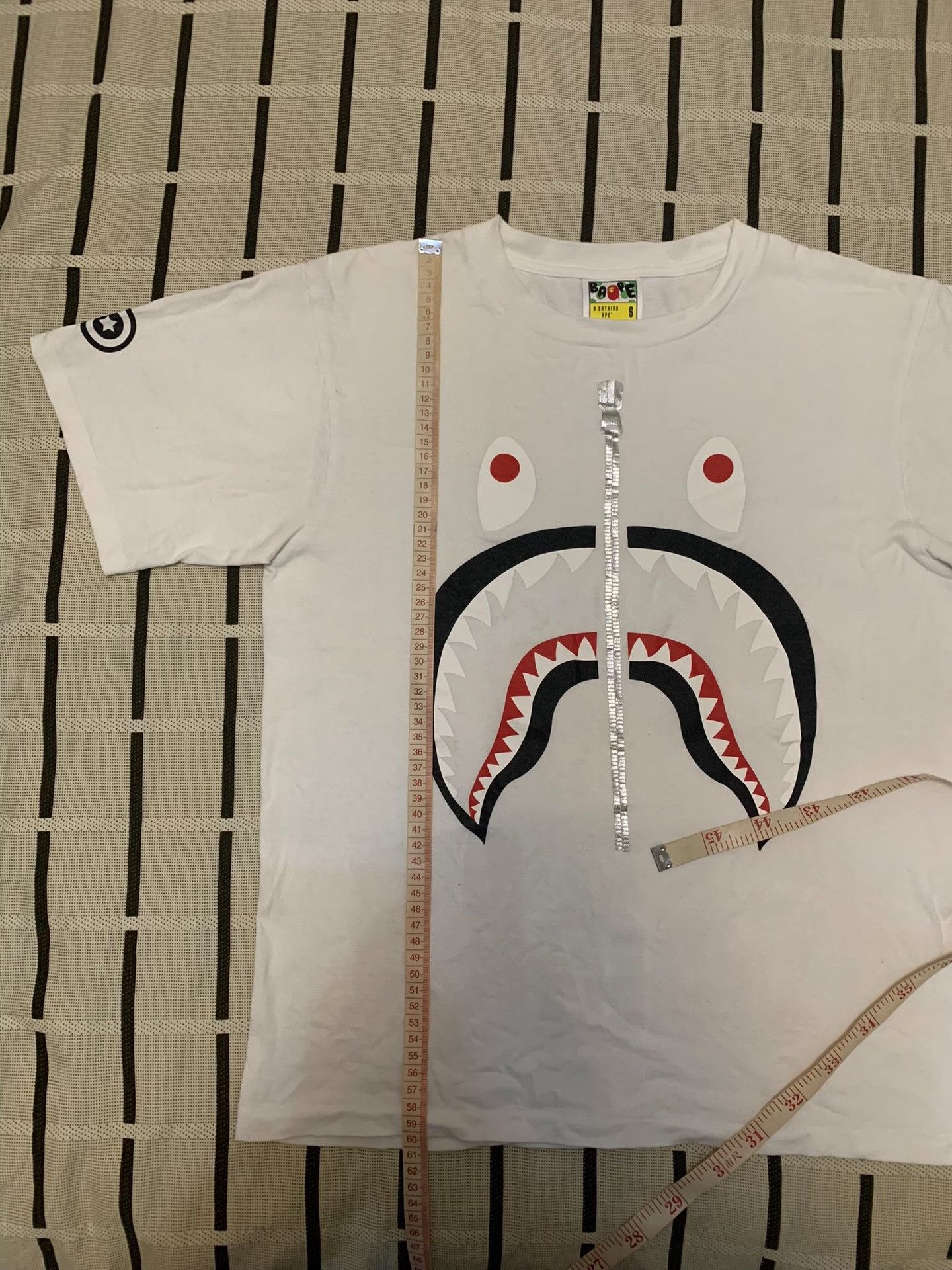 Bape Bape Shark Printed T-Shirt S Men Size US S / EU 44-46 / 1 - 6 Thumbnail