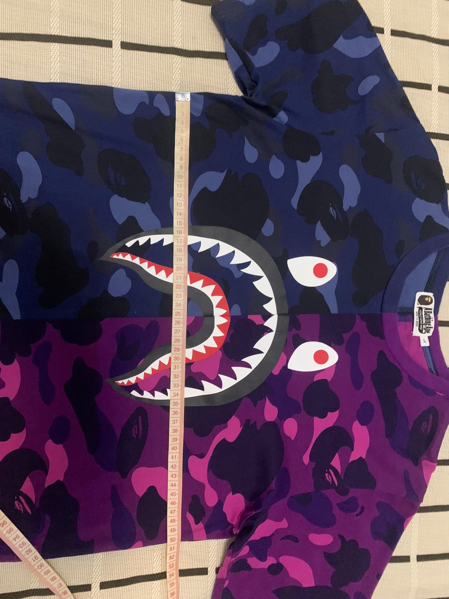 Bape Bape Shark Camo Purple T-Shirt L Men Size US L / EU 52-54 / 3 - 8 Thumbnail