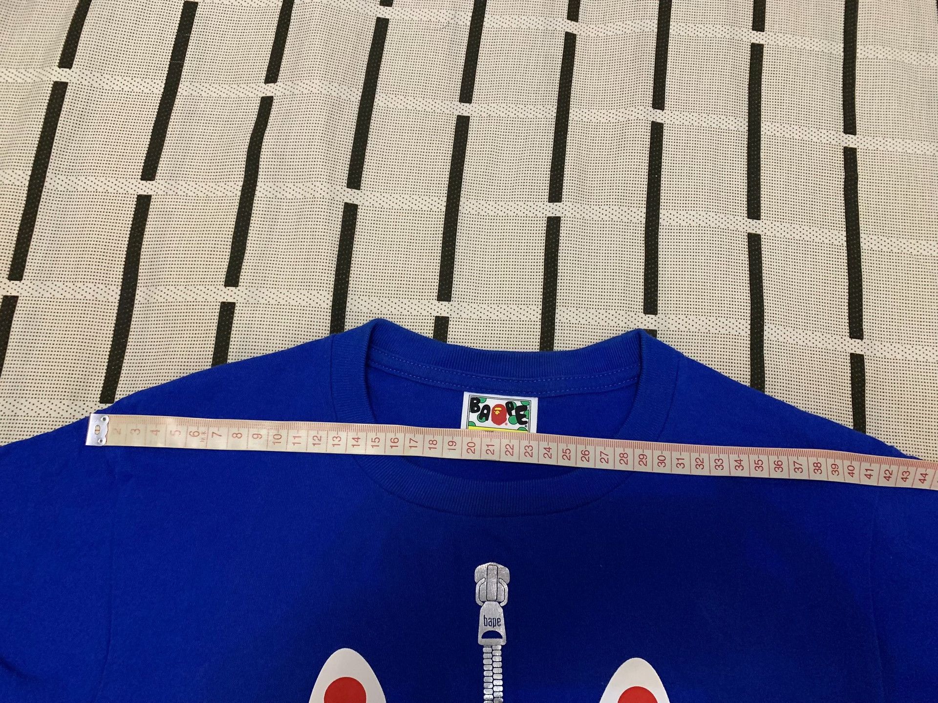 Bape Bape Shark Blue T-Shirt S Men Size US S / EU 44-46 / 1 - 9 Thumbnail