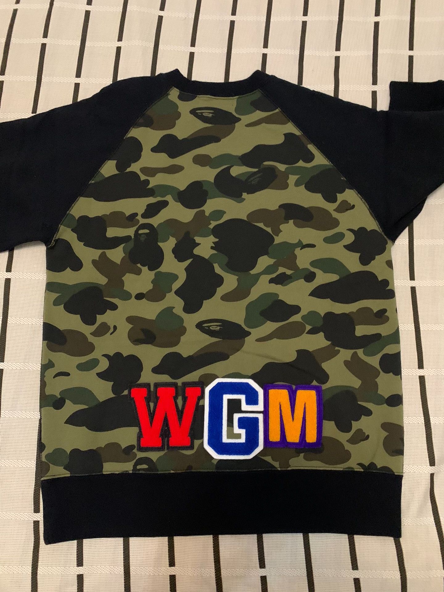 Bape Bape Shark Camo Green Hoodie M Men Size US M / EU 48-50 / 2 - 2 Thumbnail