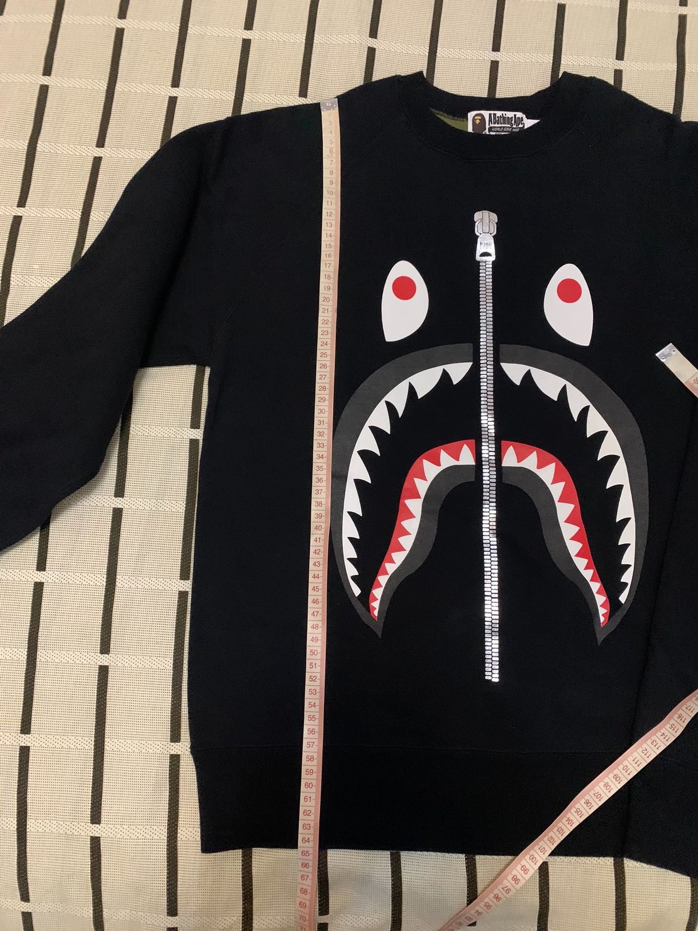 Bape Bape Shark Camo Green Hoodie M Men Size US M / EU 48-50 / 2 - 6 Thumbnail