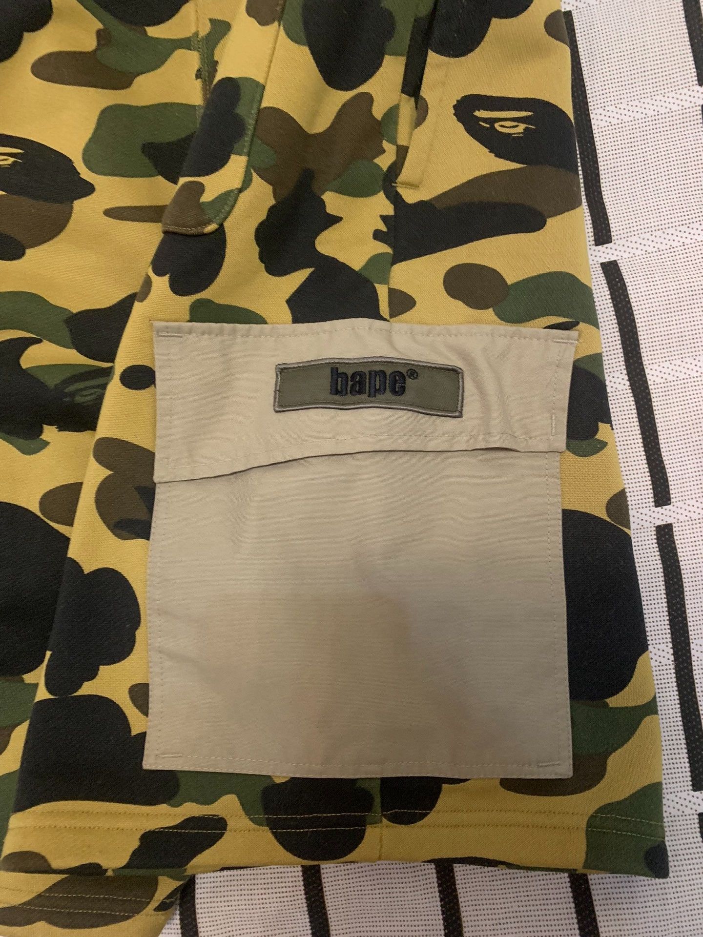 Bape Bape Camo Yellow Shorts L Men Size US 34 / EU 50 - 3 Thumbnail