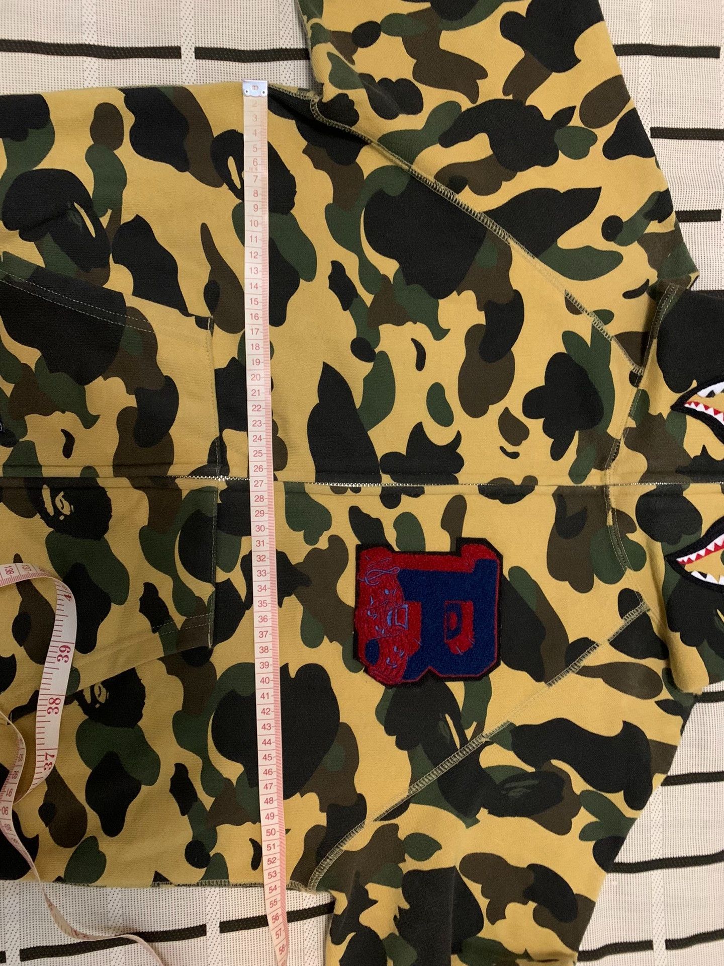 Bape Bape Shark Camo Yellow Light Jacket Men Size US M / EU 48-50 / 2 - 7 Thumbnail