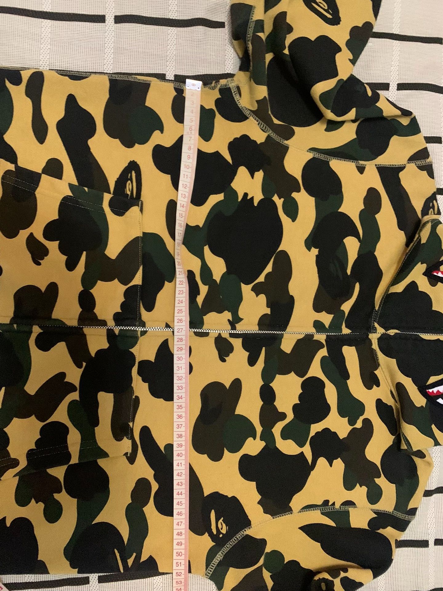 Bape Bape Shark Camo Yellow Light Jacket M Men Size US M / EU 48-50 / 2 - 8 Thumbnail