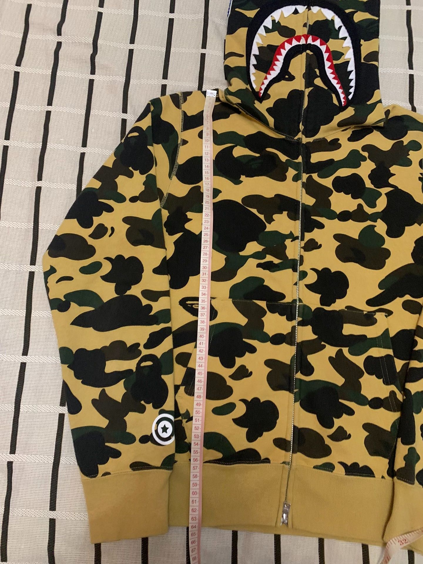 Bape Bape Shark Camo Yellow Light Jacket M Men Size US M / EU 48-50 / 2 - 7 Thumbnail