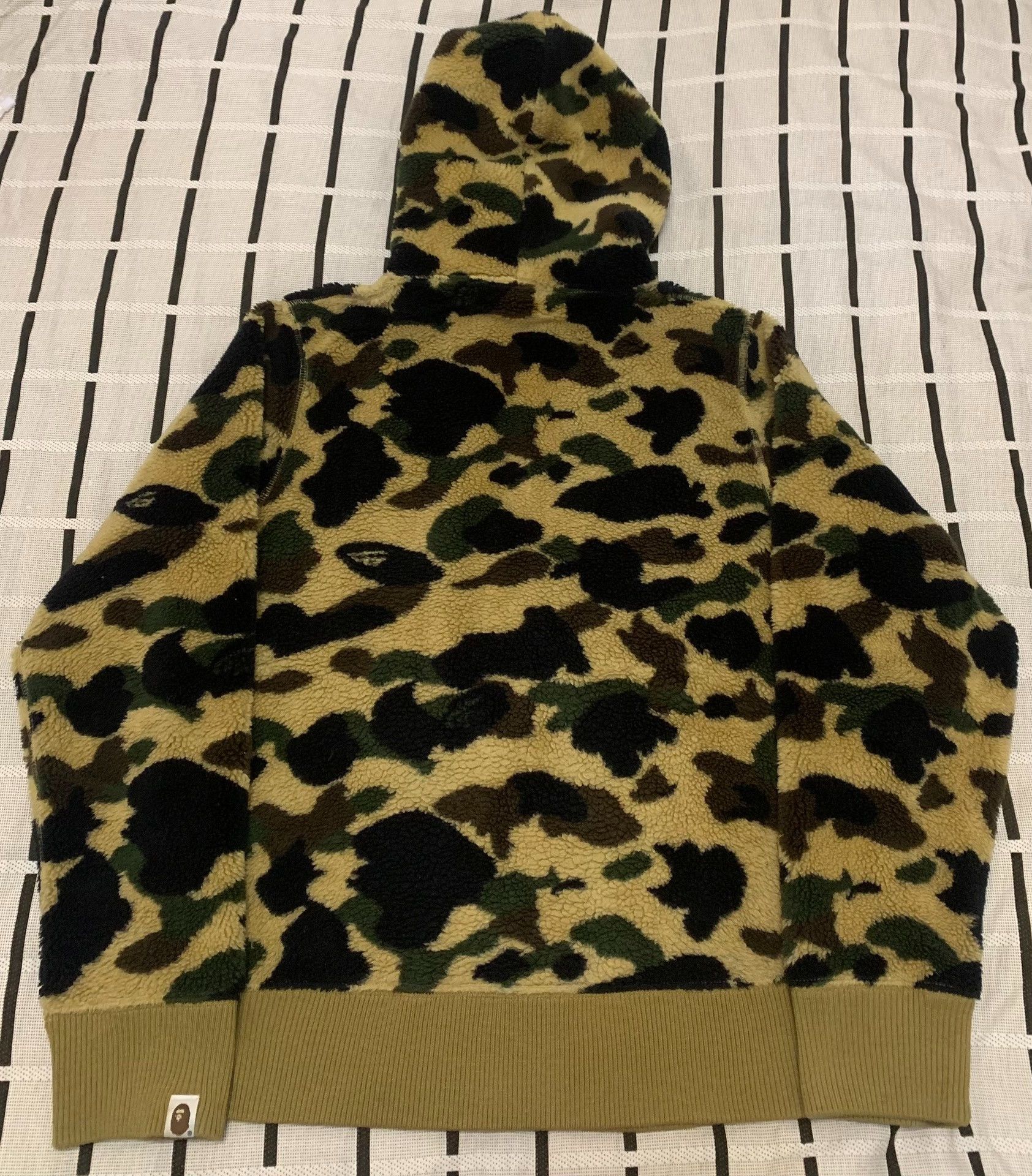 Bape Bape Camo Yellow Light Jacket M Men Size US M / EU 48-50 / 2 - 3 Thumbnail