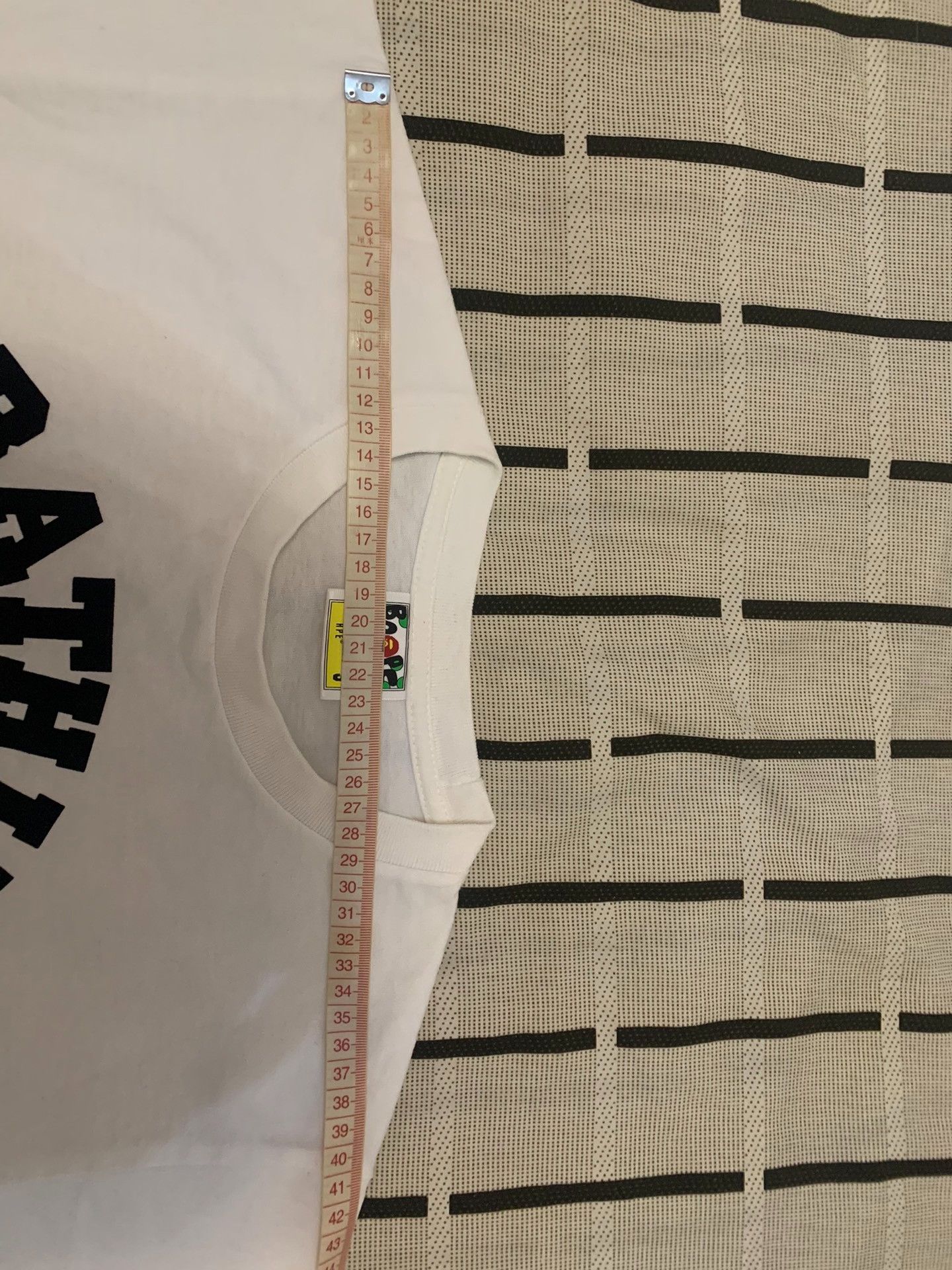 Bape Bape Ape Head T-Shirt S Men Size US S / EU 44-46 / 1 - 9 Thumbnail