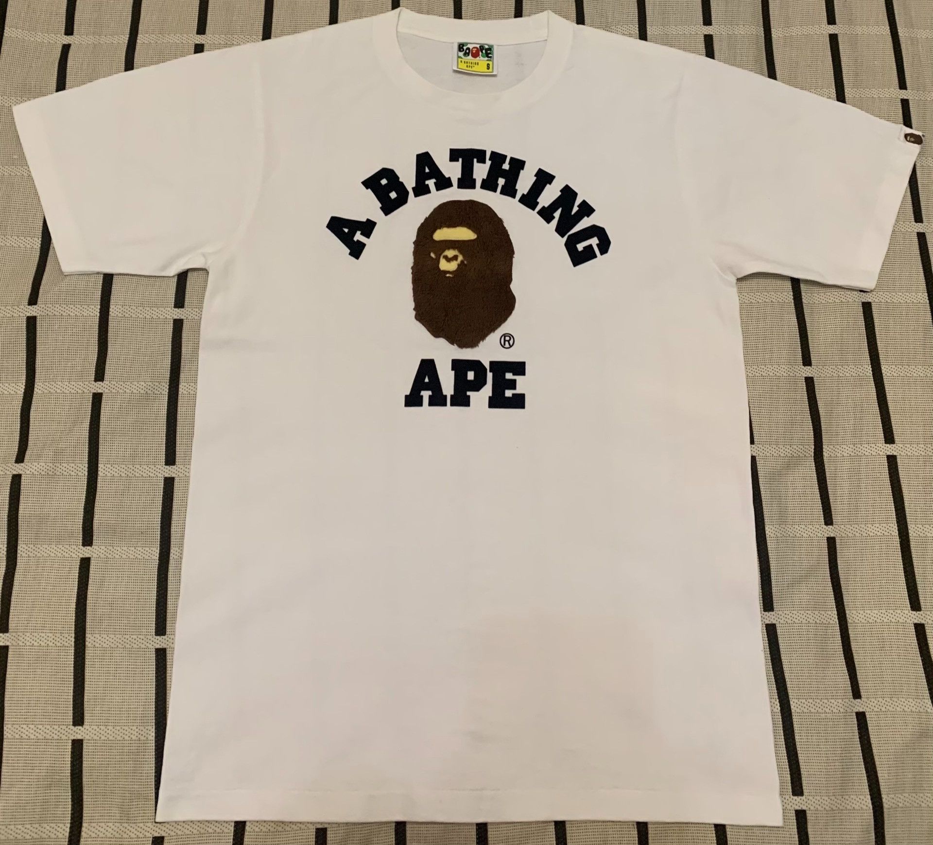 Bape Bape Ape Head T-Shirt S Men Size US S / EU 44-46 / 1 - 3 Thumbnail
