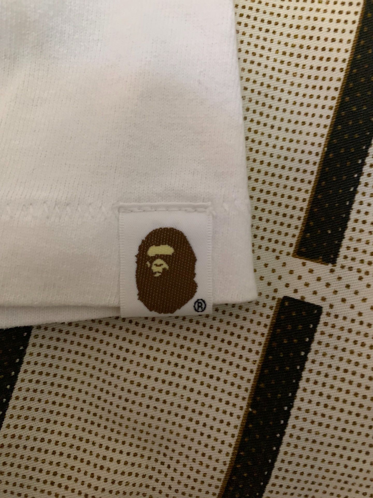 Bape Bape Shark Camo Green T-Shirt S Men Size US S / EU 44-46 / 1 - 6 Thumbnail
