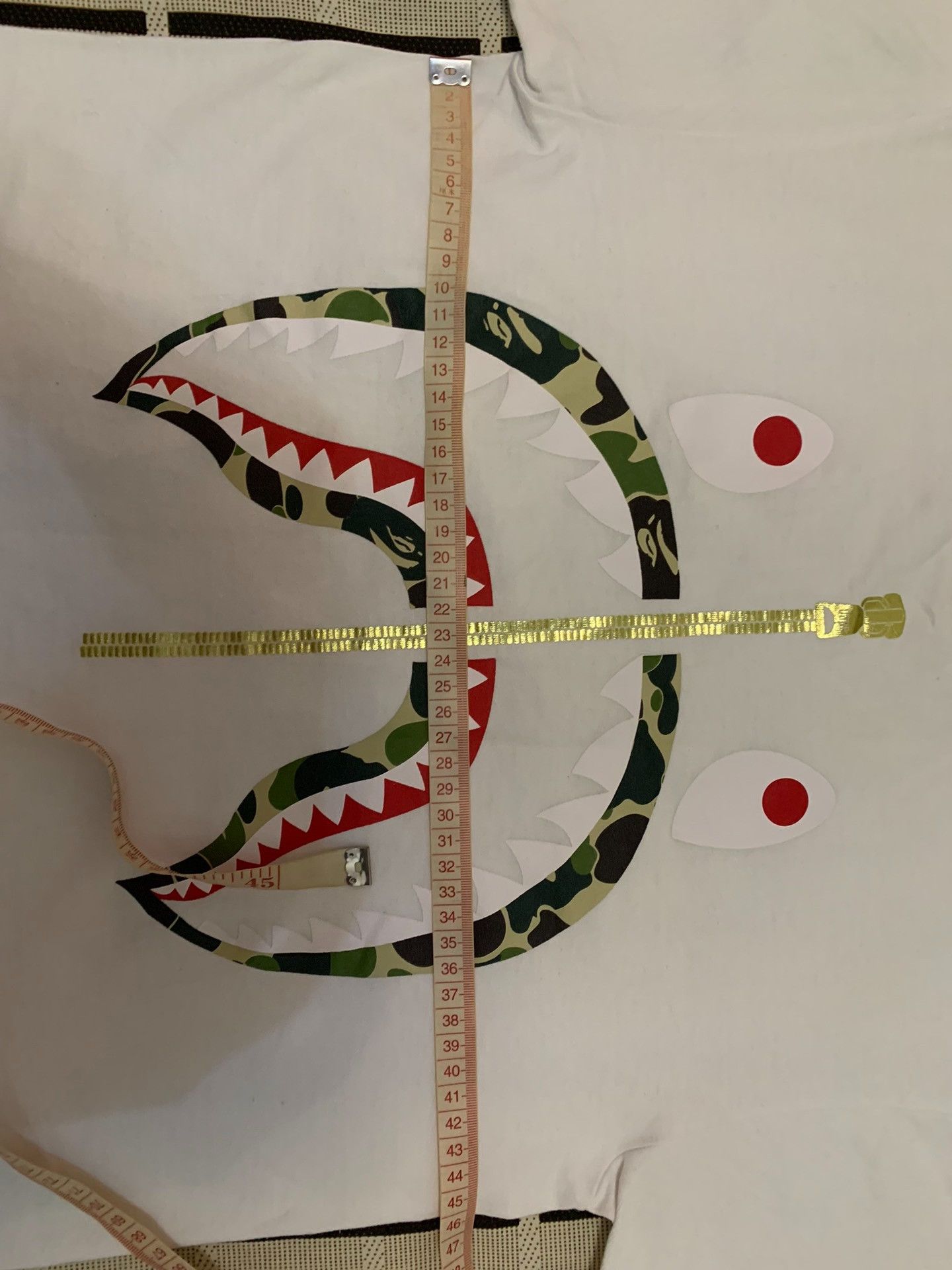 Bape Bape Shark Camo Green T-Shirt S Men Size US S / EU 44-46 / 1 - 8 Thumbnail