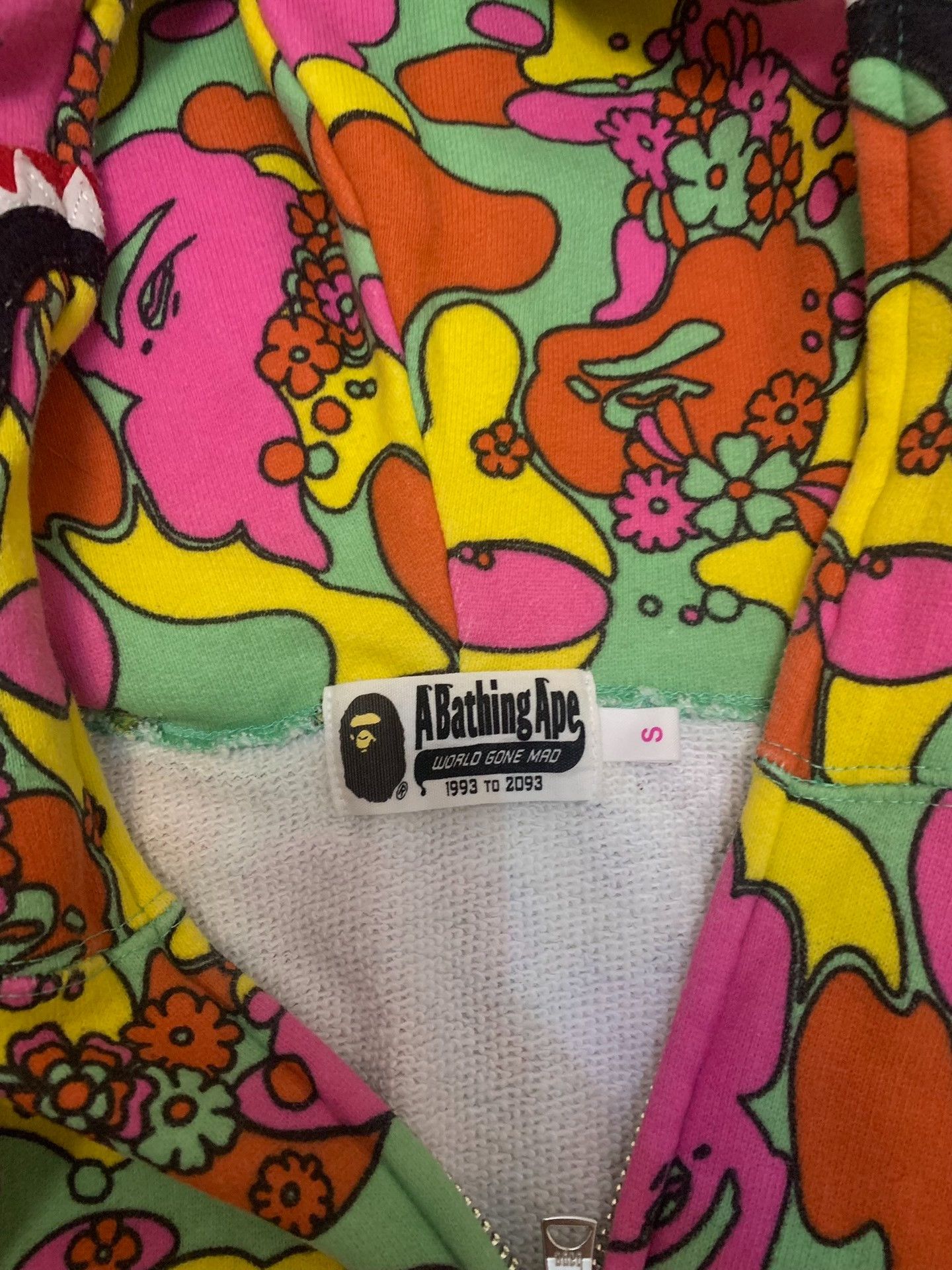 Bape Bape Shark Camo Light Jacket S Men Size US S / EU 44-46 / 1 - 3 Thumbnail