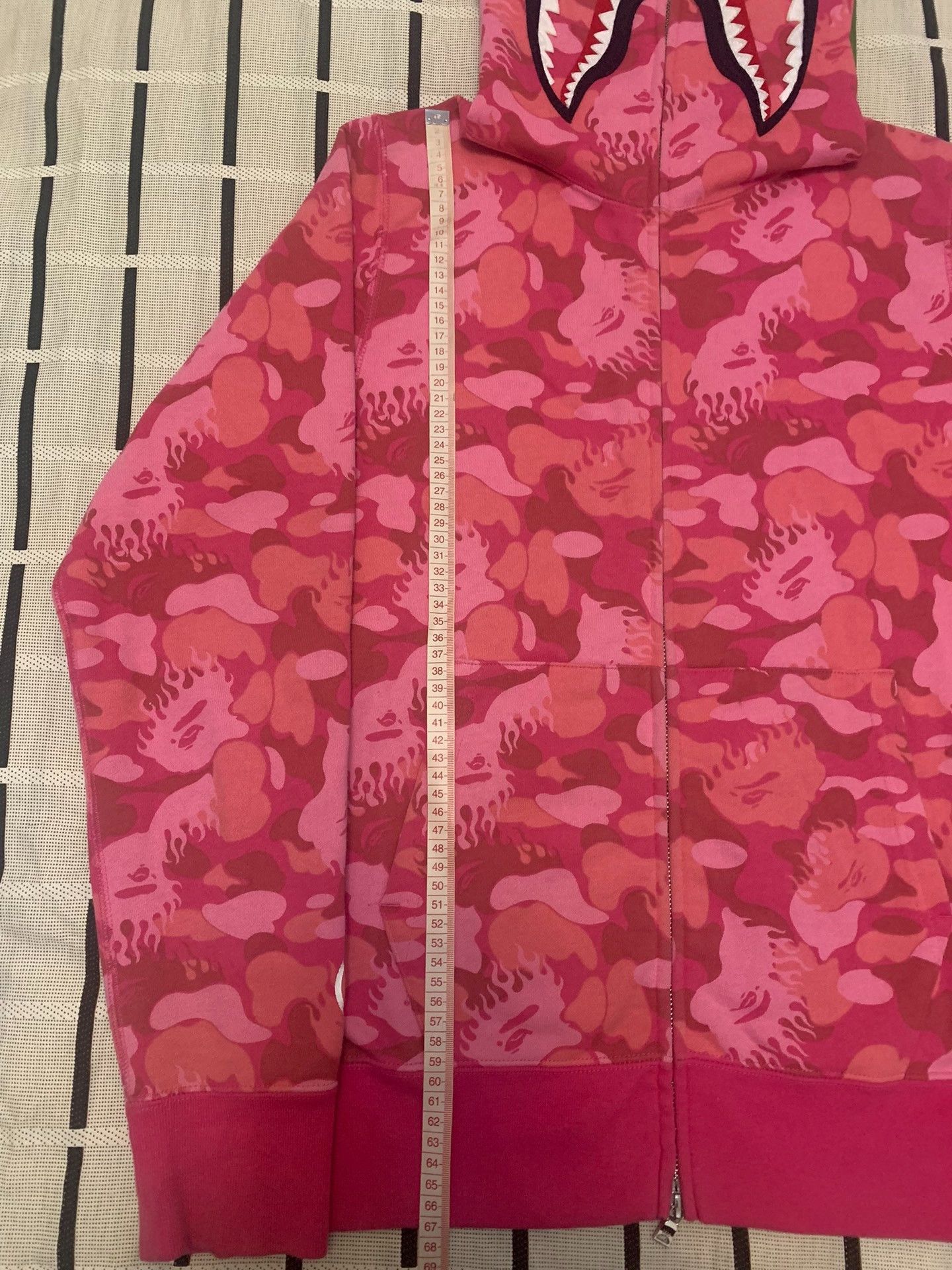 Bape Bape Shark Camo Red Light Jacket M Men Size US M / EU 48-50 / 2 - 7 Thumbnail