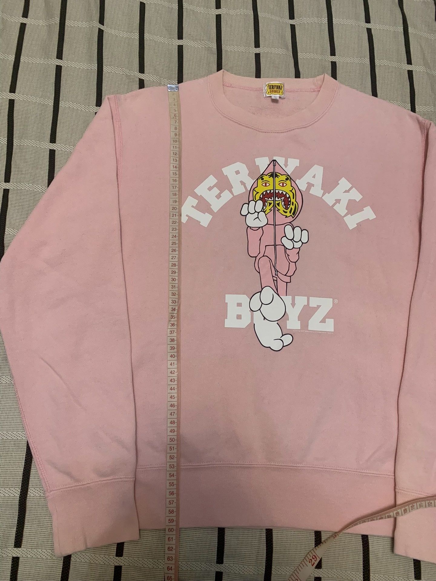 Bape Bape Tiger Ape Head Pink Hoodie S Men Size US S / EU 44-46 / 1 - 8 Thumbnail