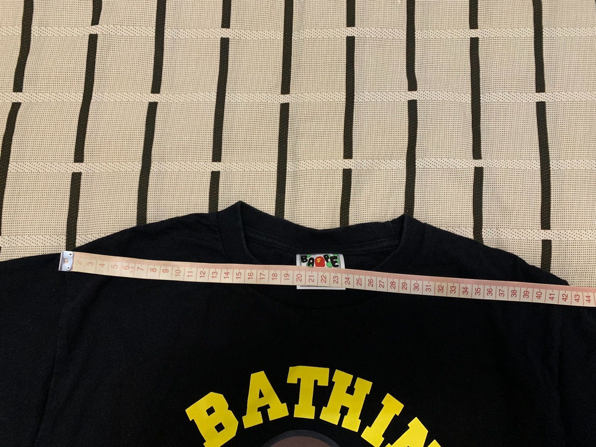 Bape Bape Ape T-Shirt M Men Size US M / EU 48-50 / 2 - 9 Thumbnail