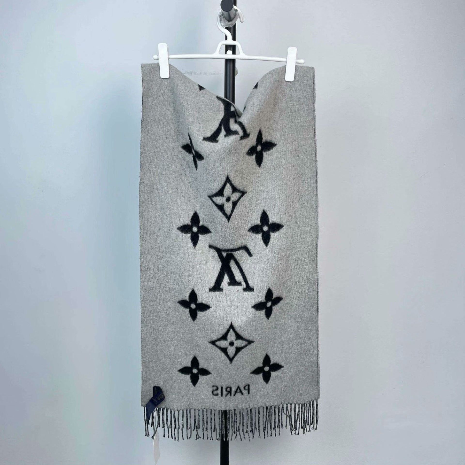 Louis Vuitton Louis Vuitton Wool Multi Scarf XS Men Size ONE SIZE - 3 Thumbnail