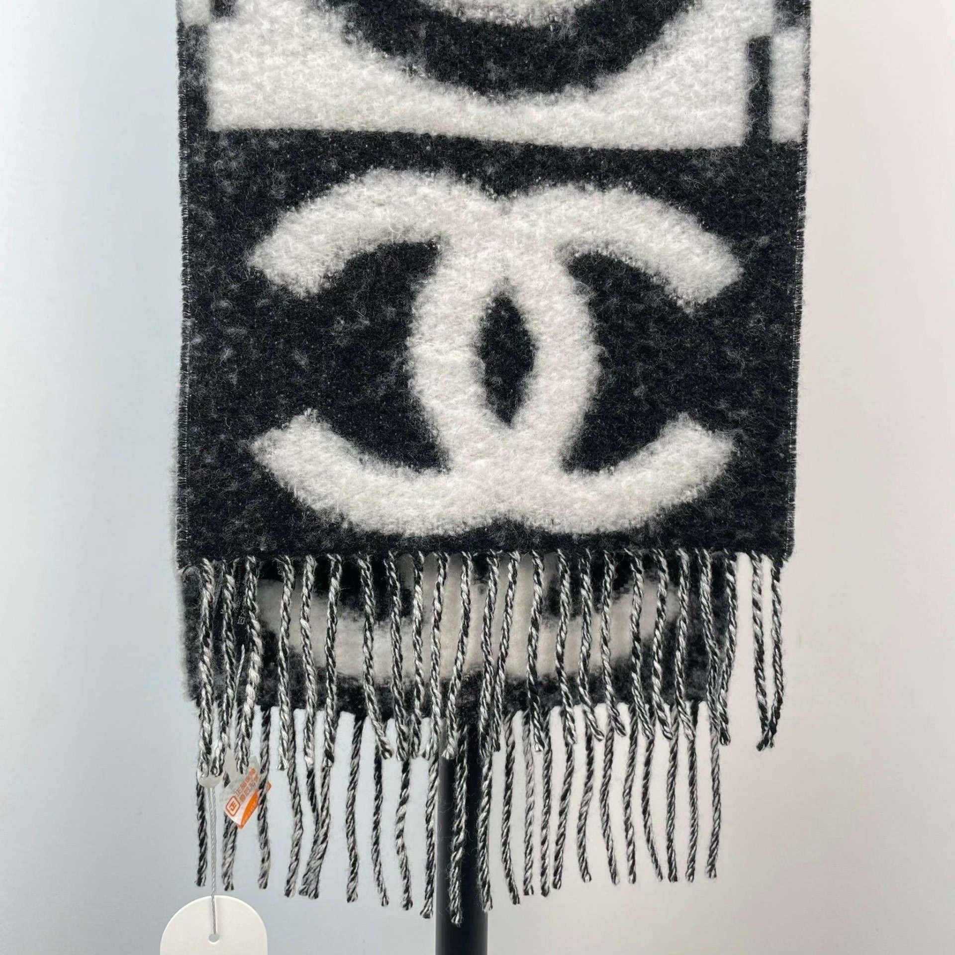 Chanel Chanel Retro Scarf XS Men Size ONE SIZE - 3 Thumbnail