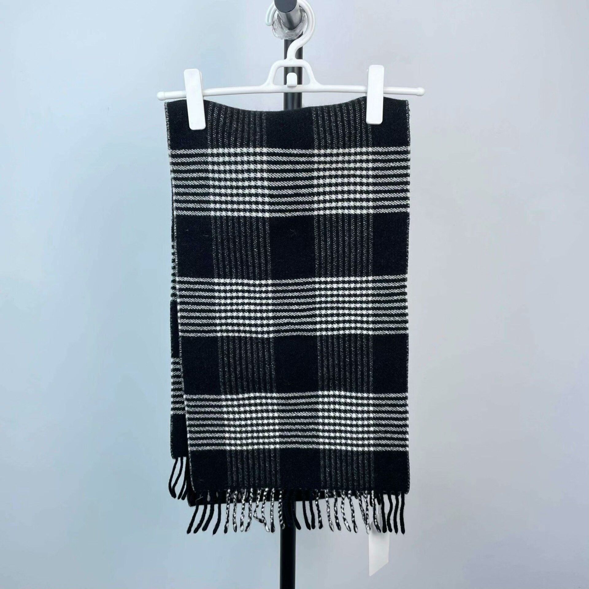 Balenciaga Balenciaga Multi Scarf XS Men Size ONE SIZE - 3 Thumbnail