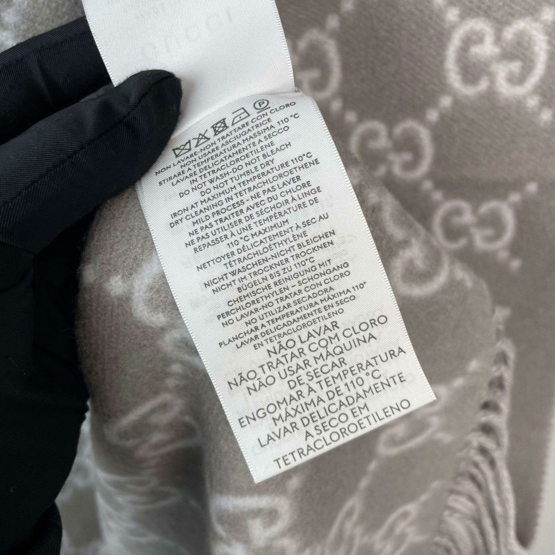 Gucci Gucci Gray Scarf XS Men Size ONE SIZE - 6 Thumbnail
