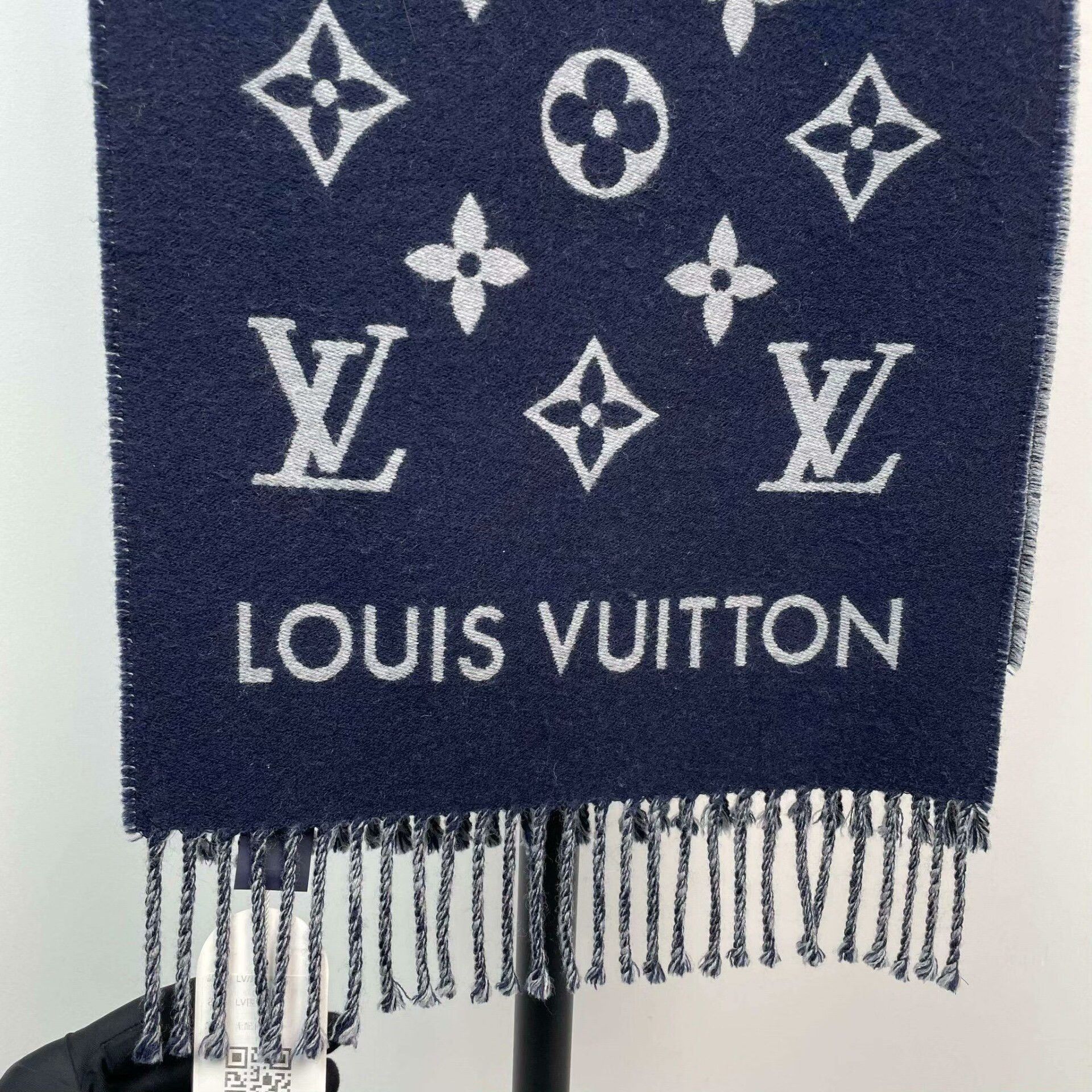 Louis Vuitton Louis Vuitton Multi Scarf XS Men Size ONE SIZE - 3 Thumbnail