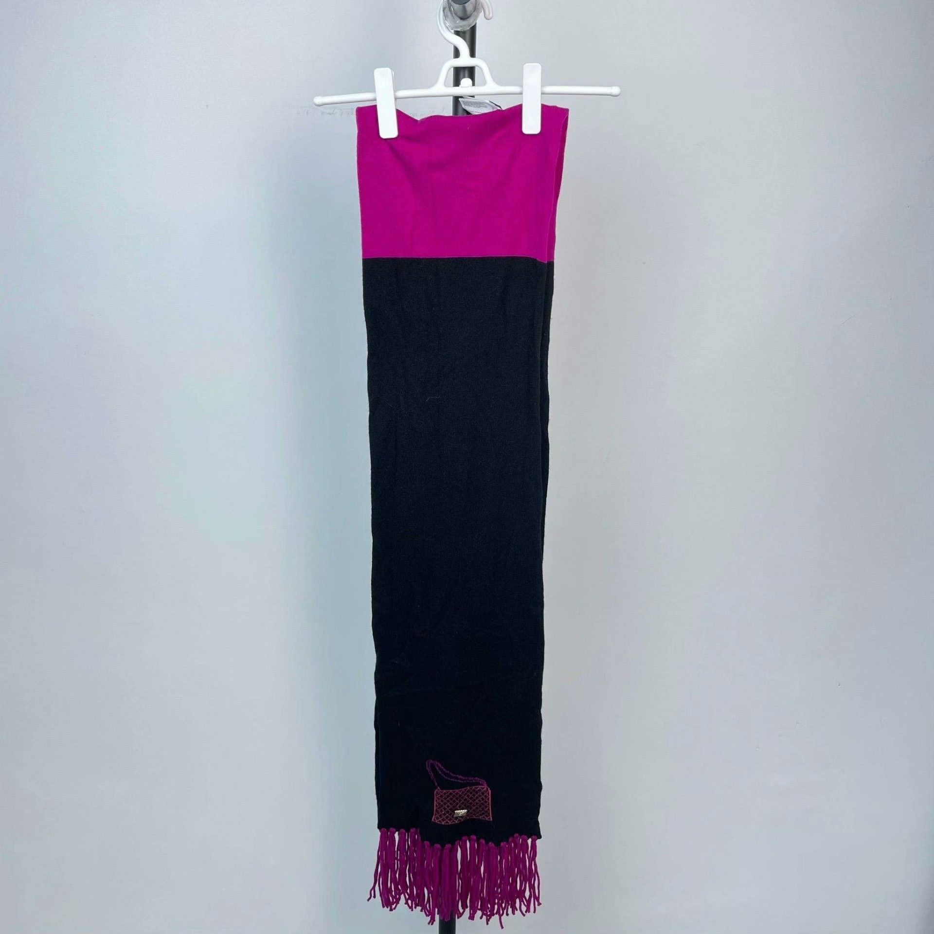 Chanel Chanel Knit Multi Scarf XS Men Size ONE SIZE - 2 Thumbnail