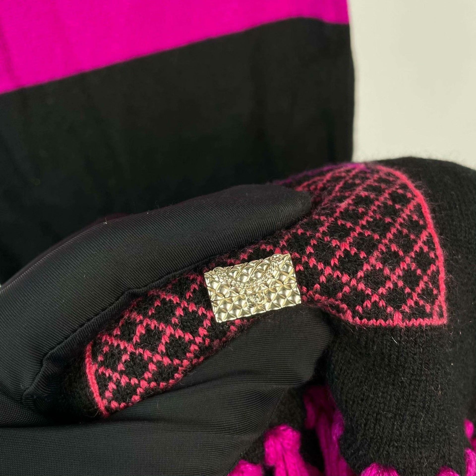 Chanel Chanel Knit Multi Scarf XS Men Size ONE SIZE - 5 Thumbnail