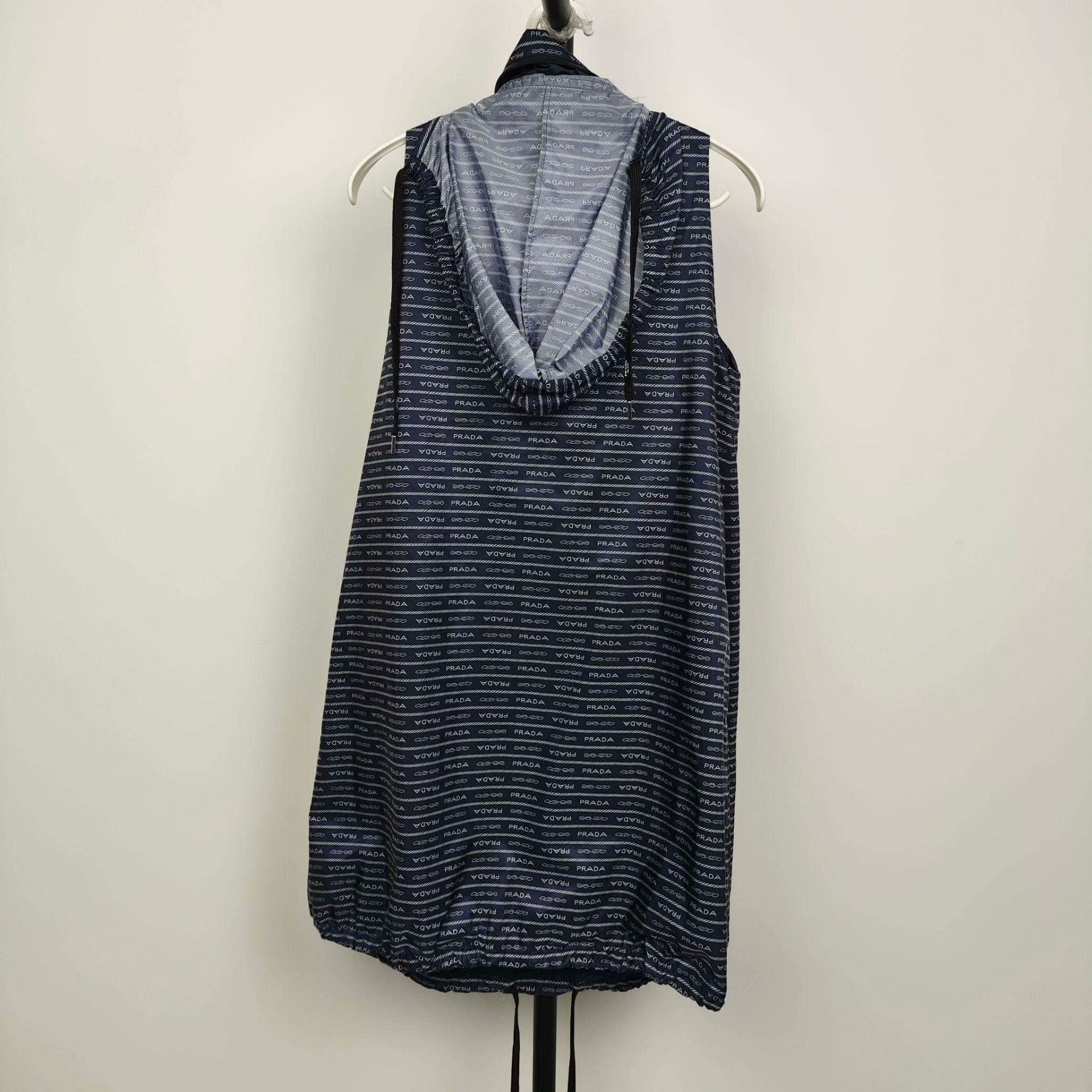 Prada Prada Retro Printed Blue Dress 38 Women Size S / US 4 / IT 40 - 2 Thumbnail