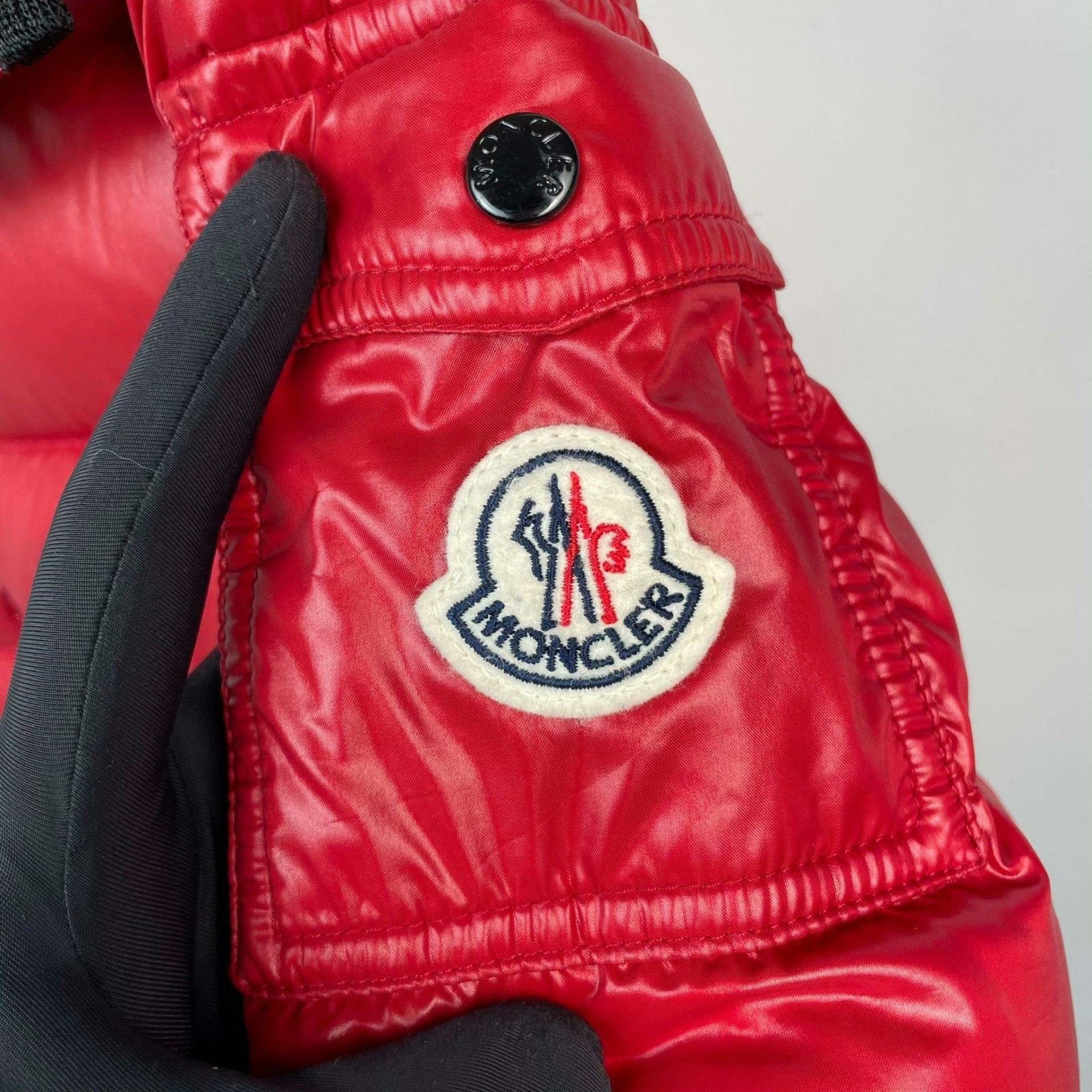Moncler Moncler Down Cropped Red Heavy Coat S Men Size US S / EU 44-46 / 1 - 9 Thumbnail